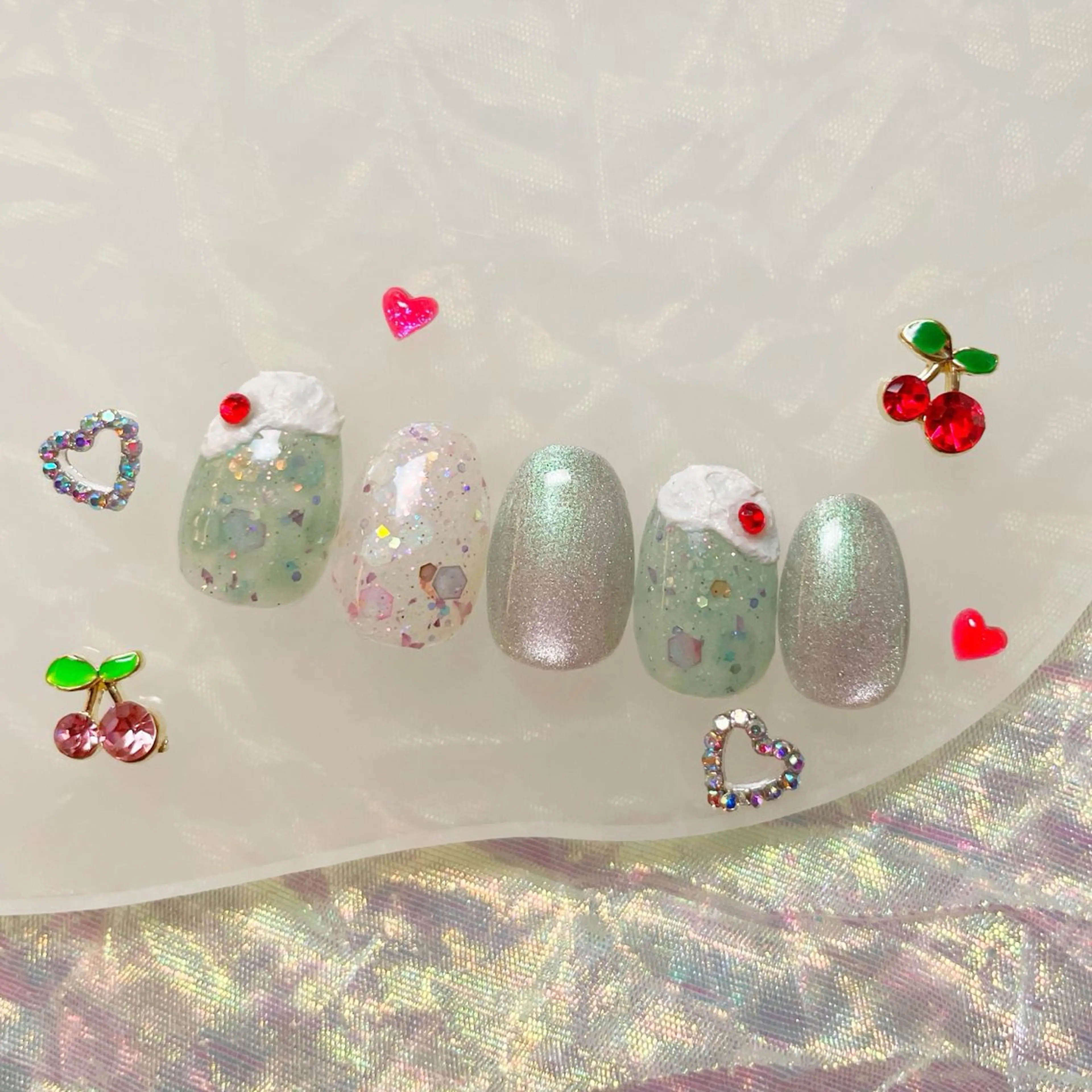 ショート ハンドネイル watanabe miyuuのネイルデザイン