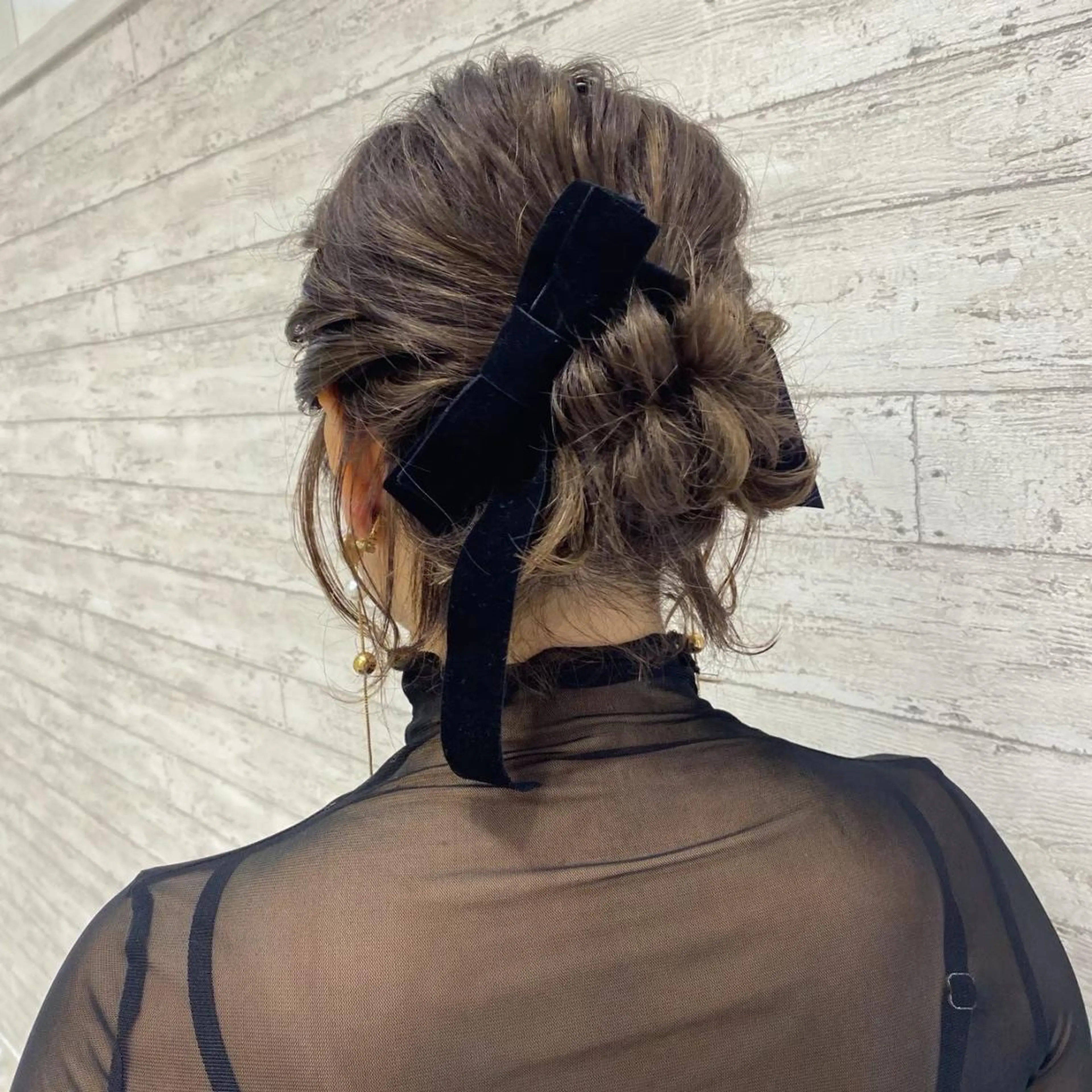 ミディアム カラー パーマ ヘアアレンジ ベージュカラー ブリーチ 透明感カラー グレージュ ブリーチなしカラー ヘアカラー 肥後 有紗のヘアスタイル