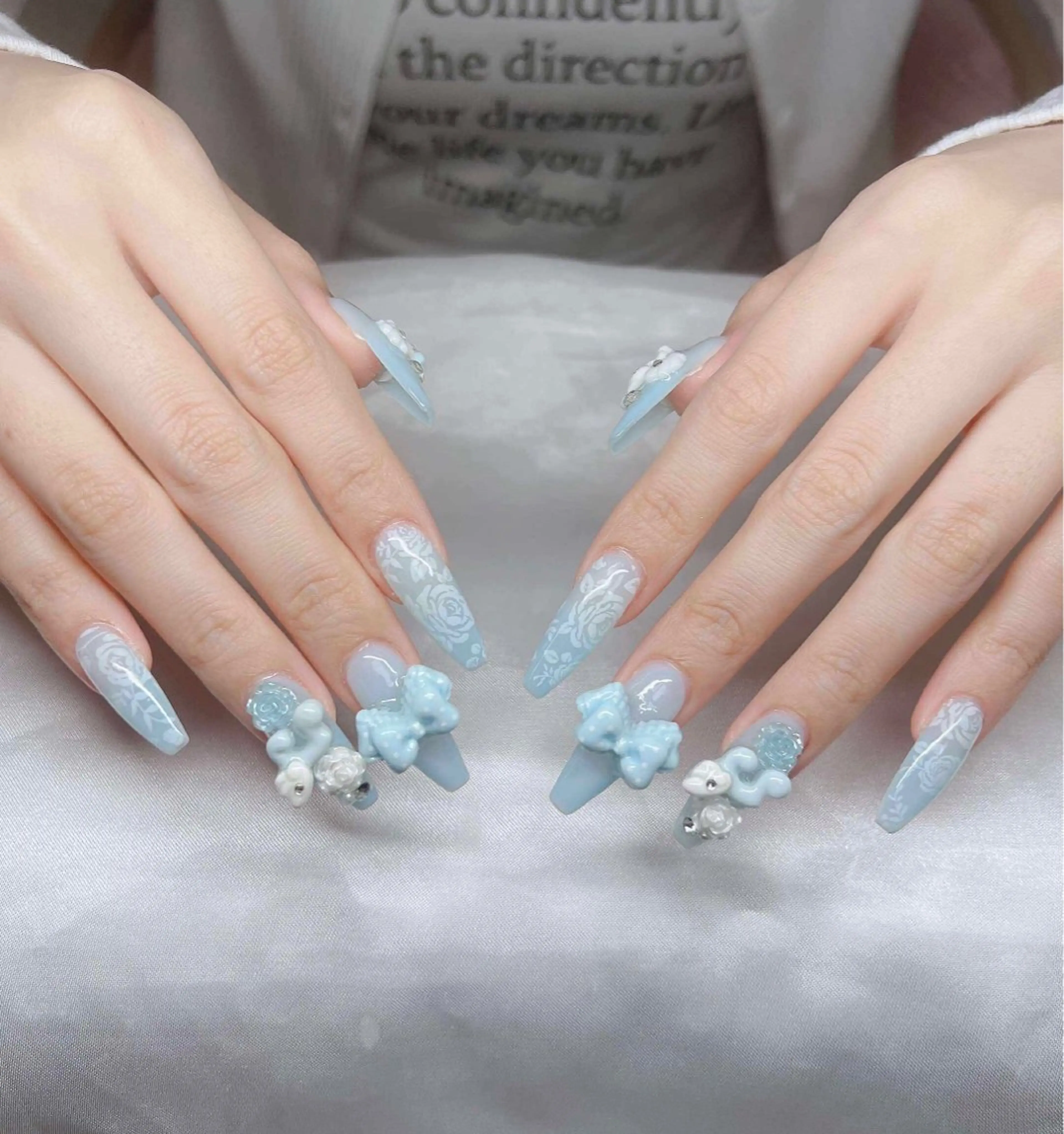 ネイル ハンドネイル Lee Ainのネイルデザイン