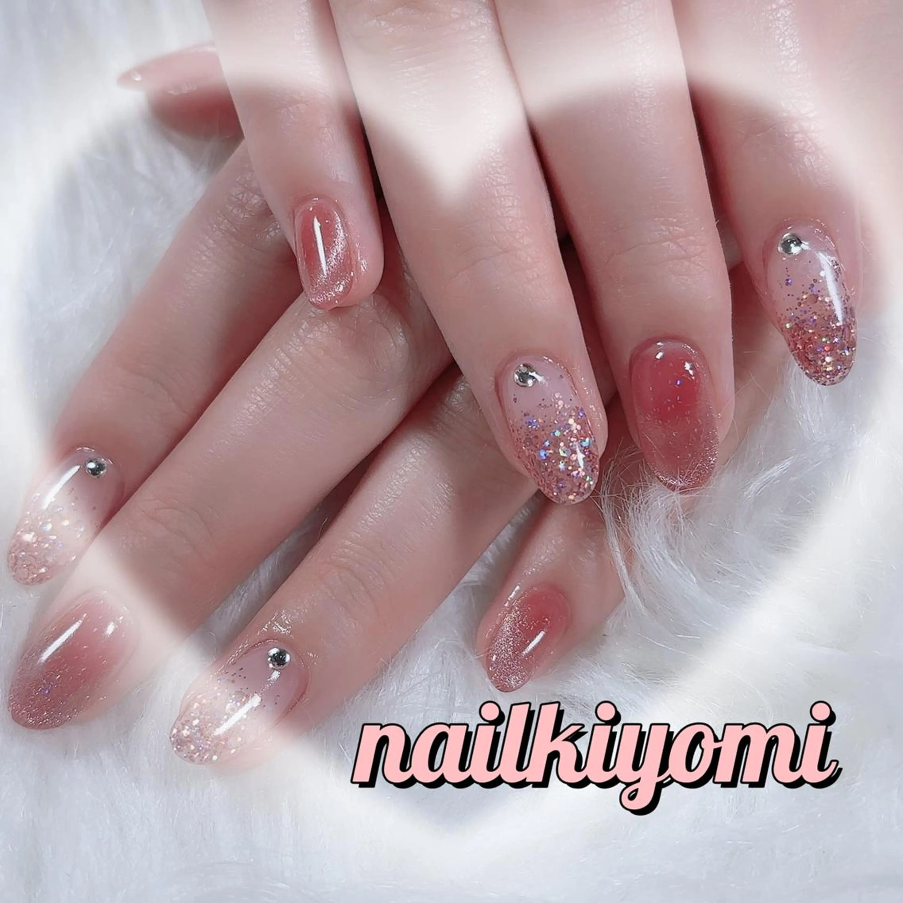 ネイル ロングネイル マグネットネイル シンプルネイル ワンホンネイル 🦋Kiyomi. 🦋のネイルデザイン