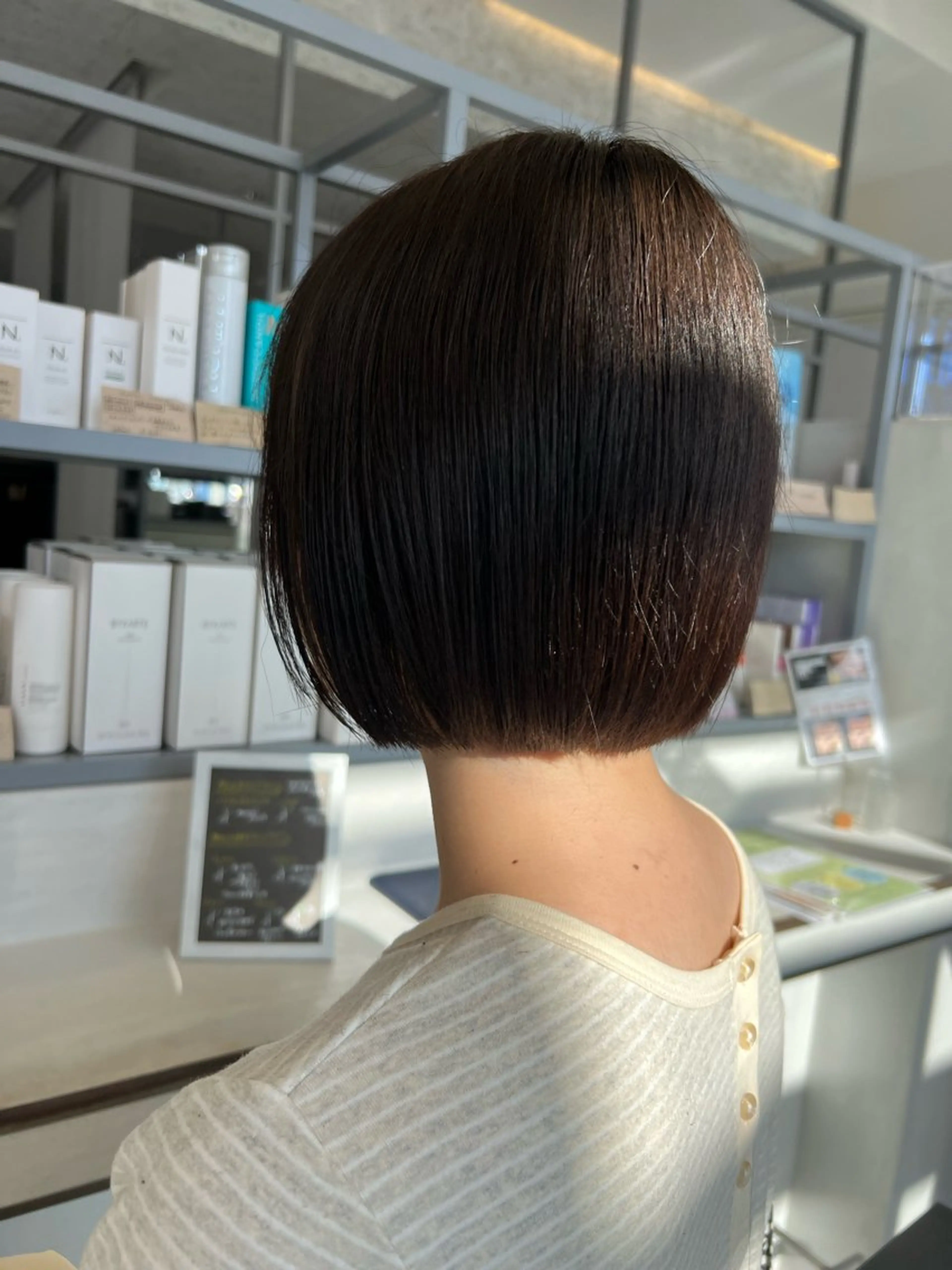 ミディアム 𝑬𝑰𝑲𝑰/ 金沢駅西口店のヘアスタイル