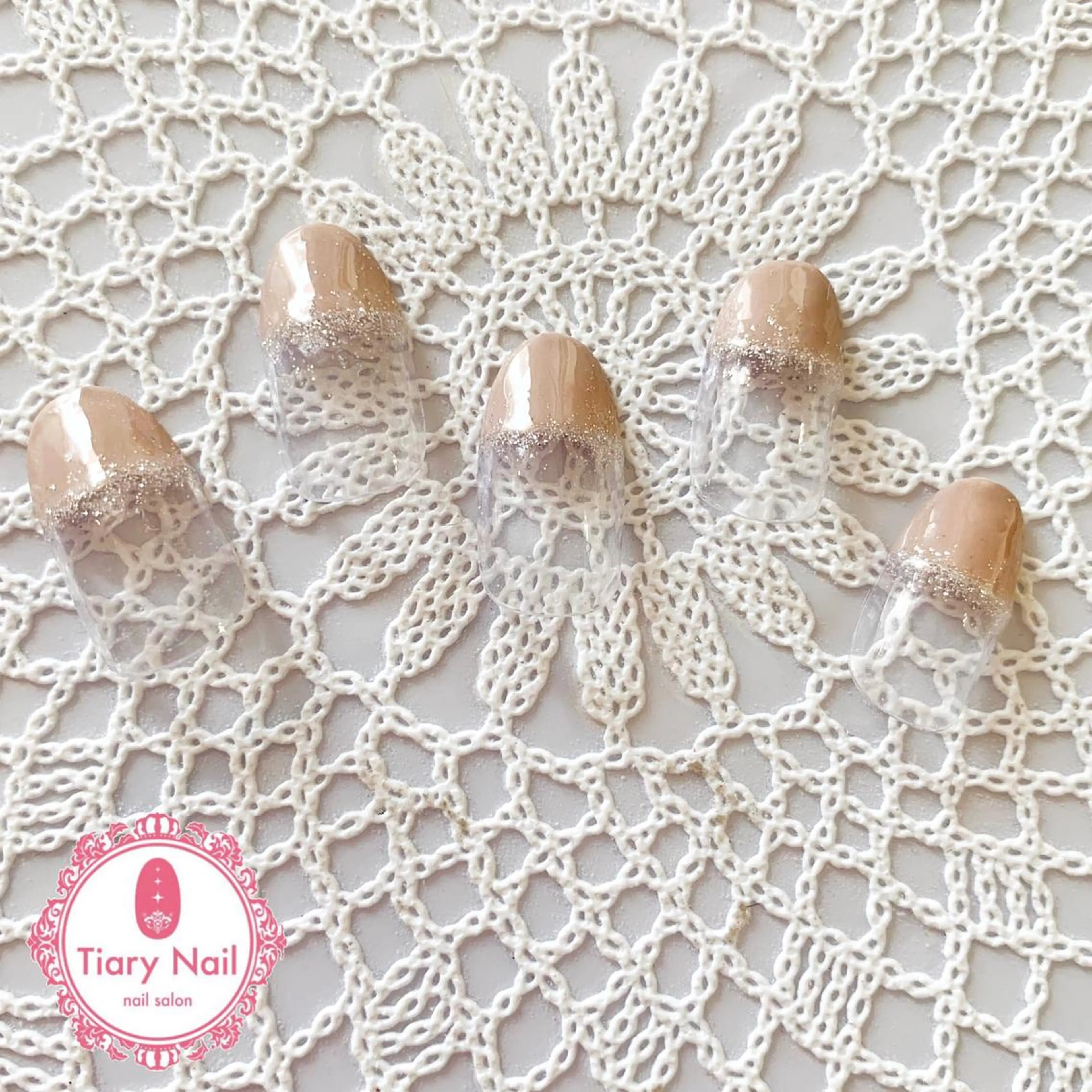 ネイル tiarynail K Kのネイルデザイン