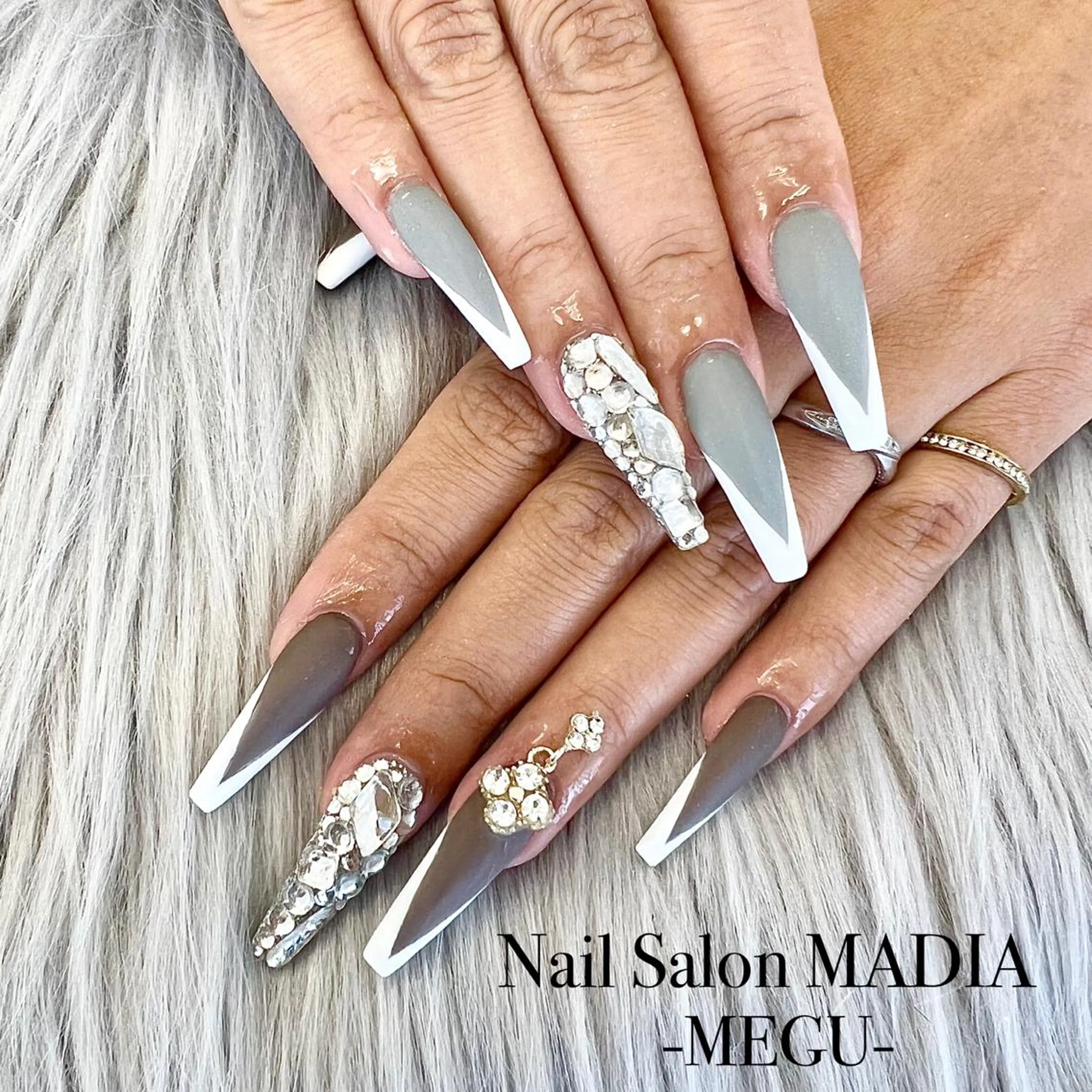 ネイル MADIA藤沢所属・MADIA MEGUのネイルデザイン