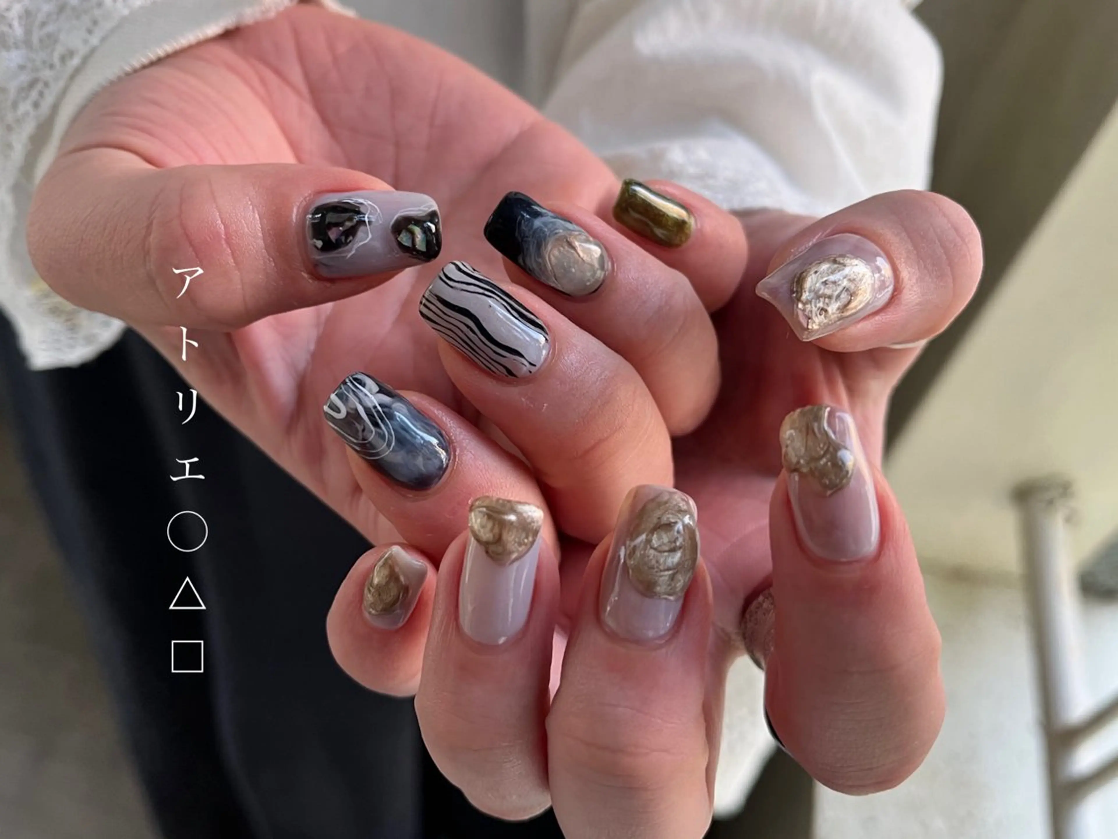 ネイル ハンドネイル アトリエ ○△□のネイルデザイン