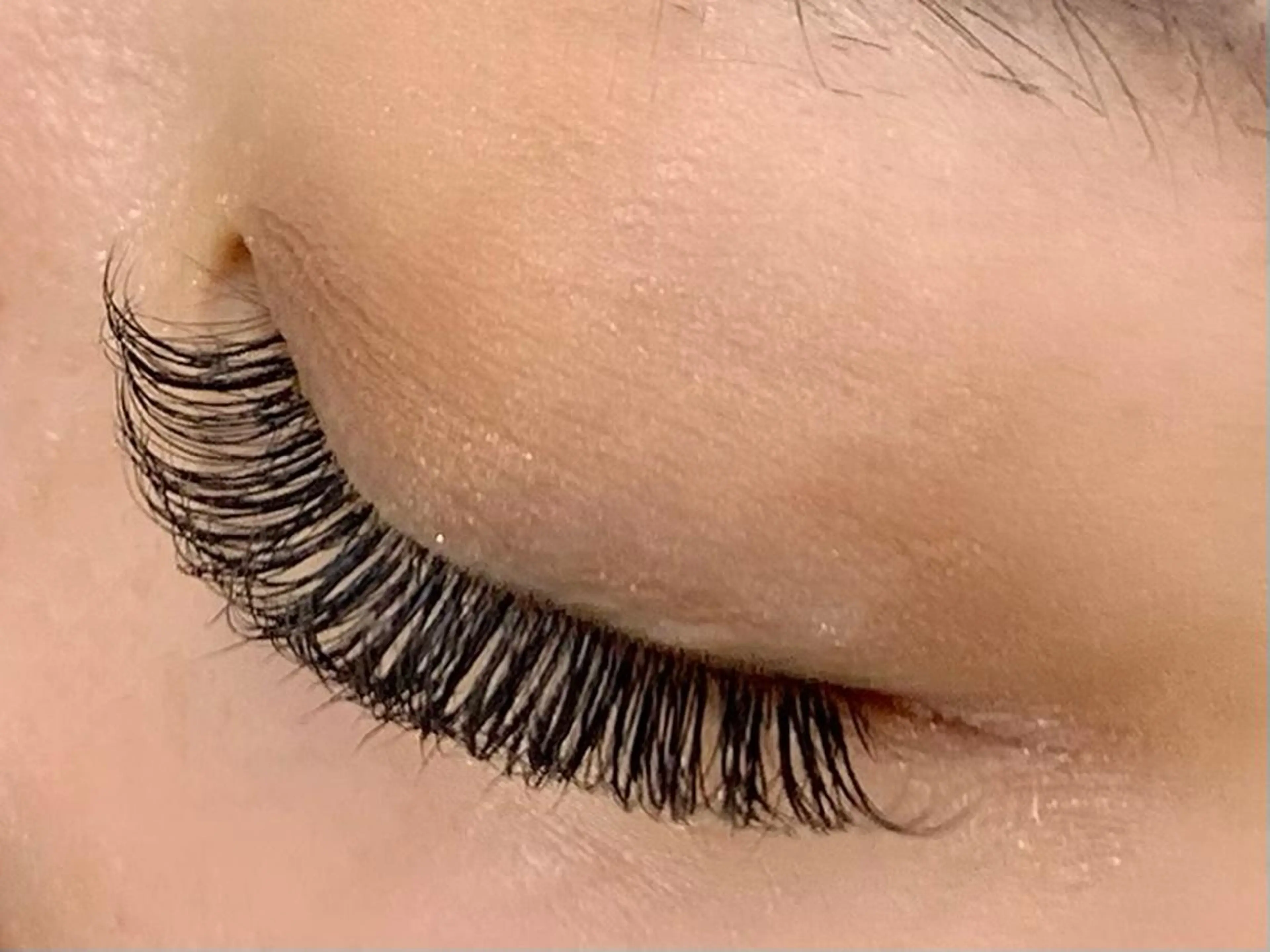 マツエク・マツパ バインドロック Allma 横浜のマツエク・マツパデザイン