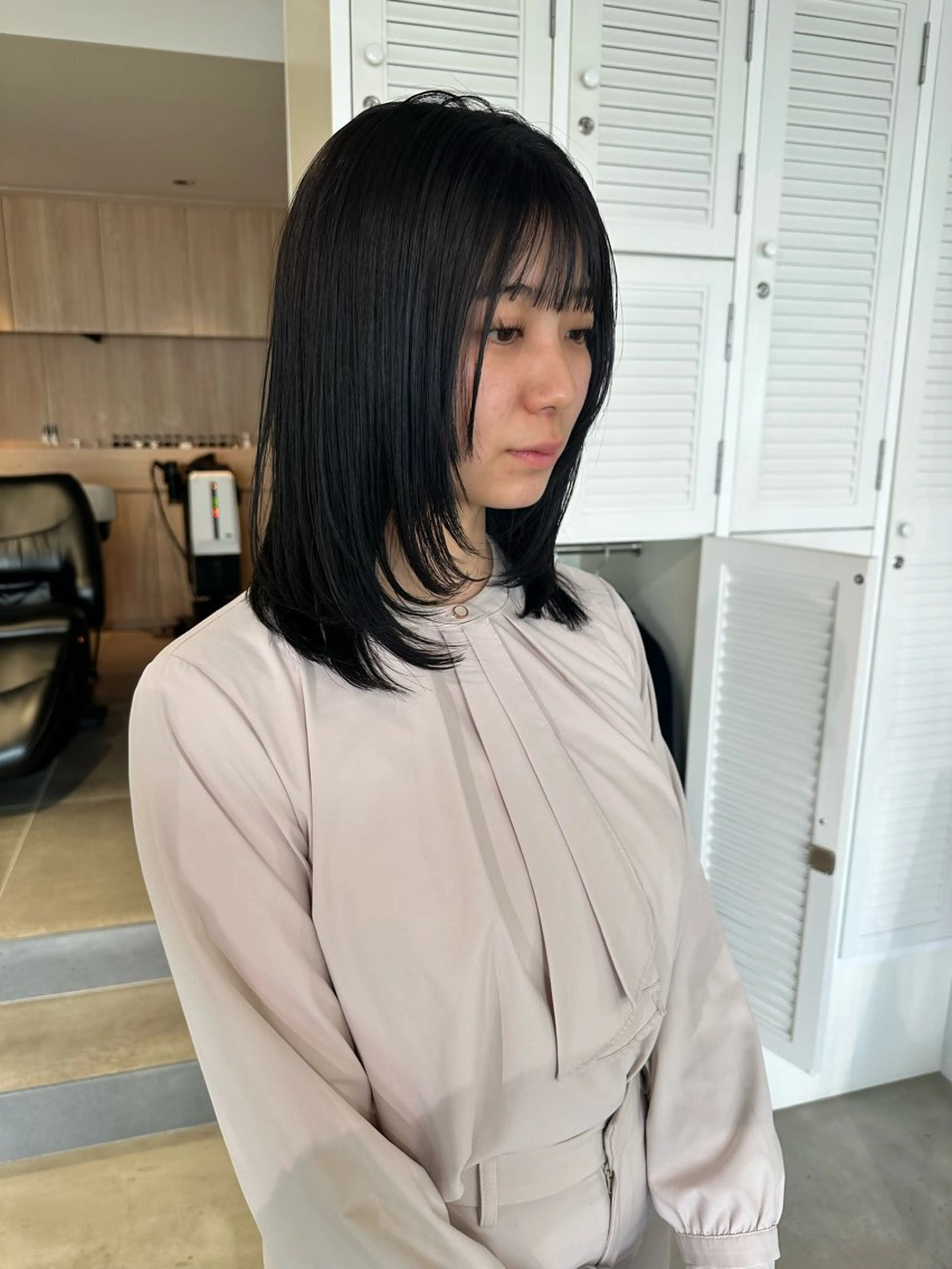 ミディアム カラー 顔まわりレイヤー レイヤーカット カット ヘアカラー 和田 あおいのヘアスタイル