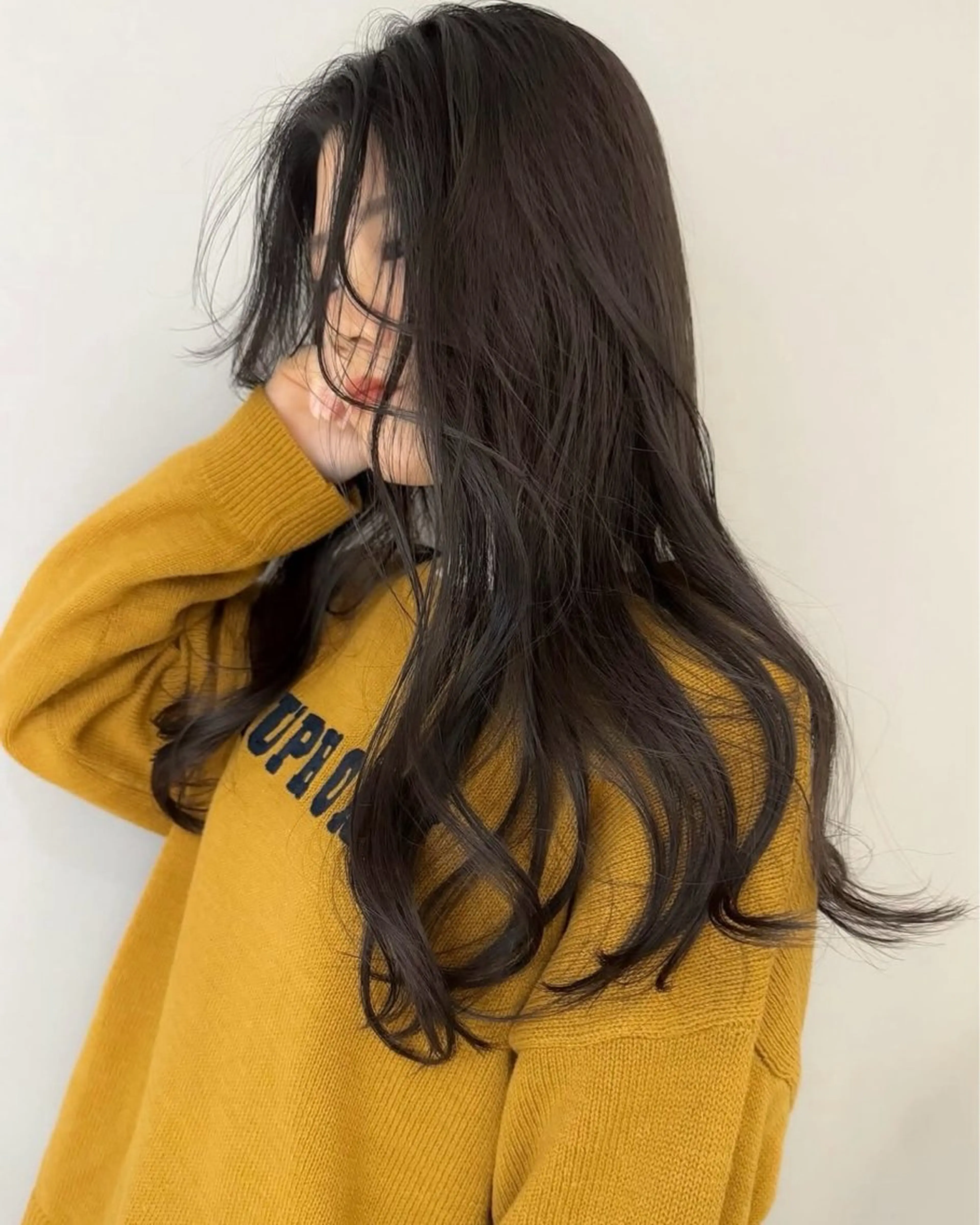 ロング カラー 田中 優衣 @yuiha.krのヘアスタイル