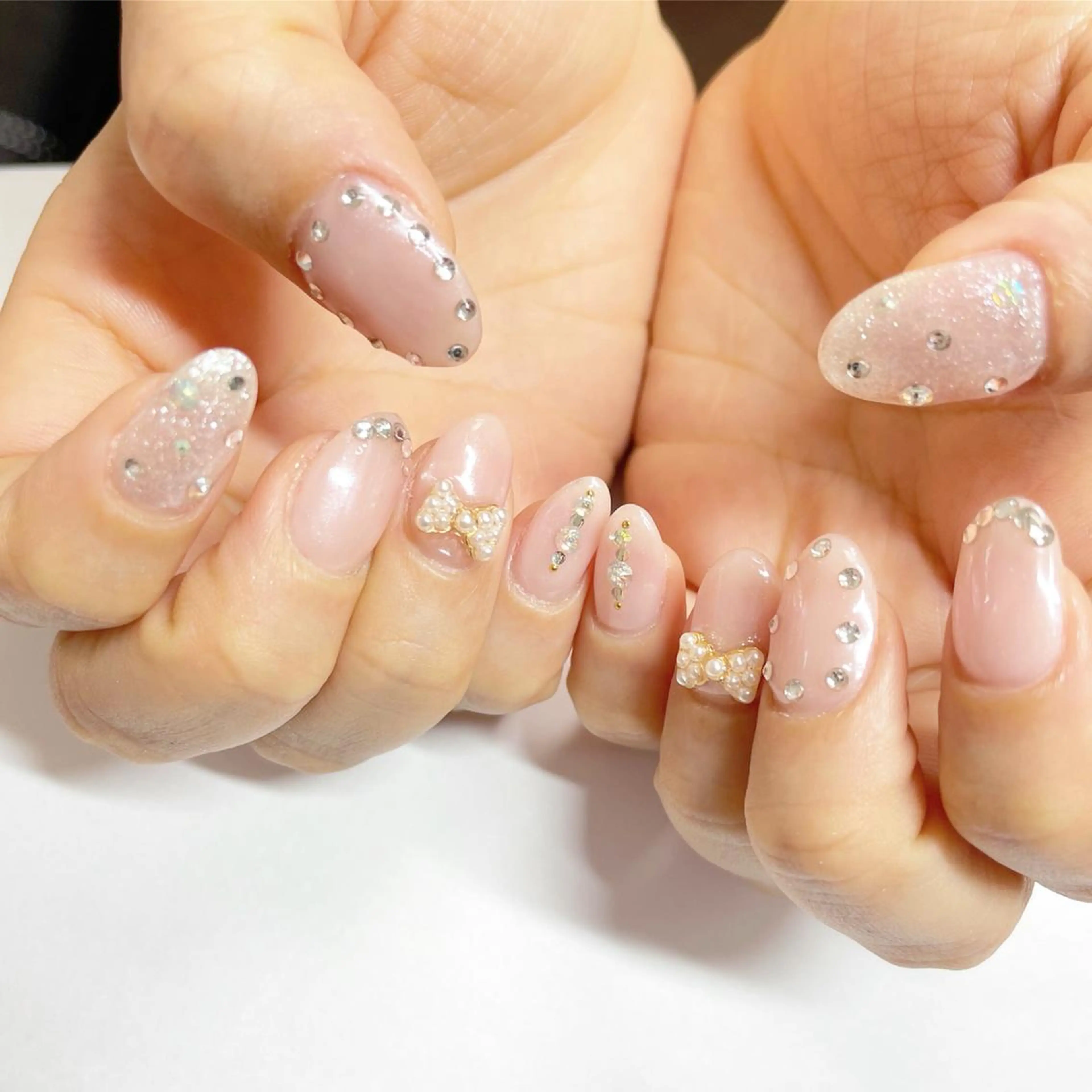 ネイル リボン ハンドネイル フットネイル Minami 🍓のネイルデザイン