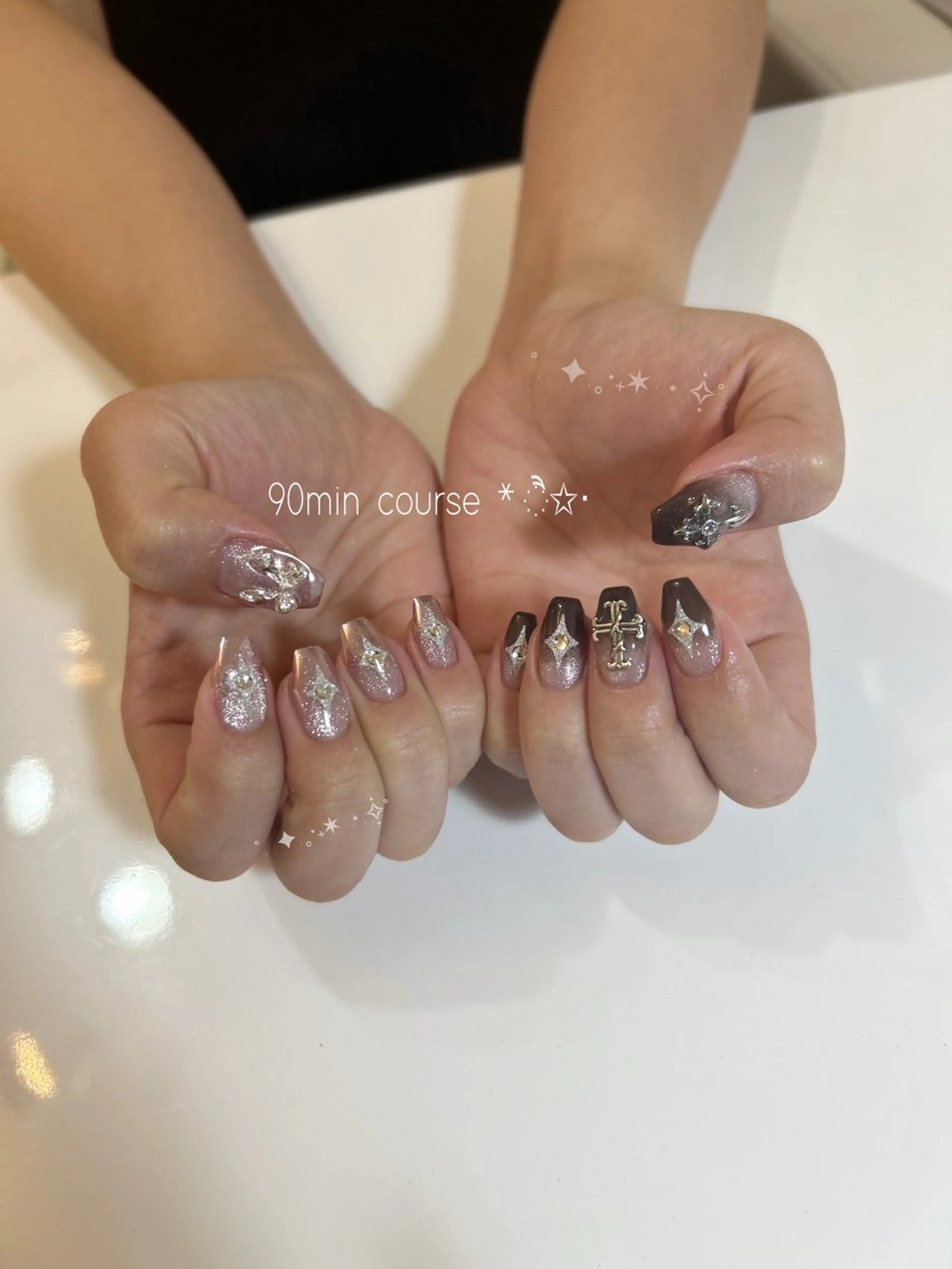 ネイル ハンドネイル ViViA momokaのネイルデザイン