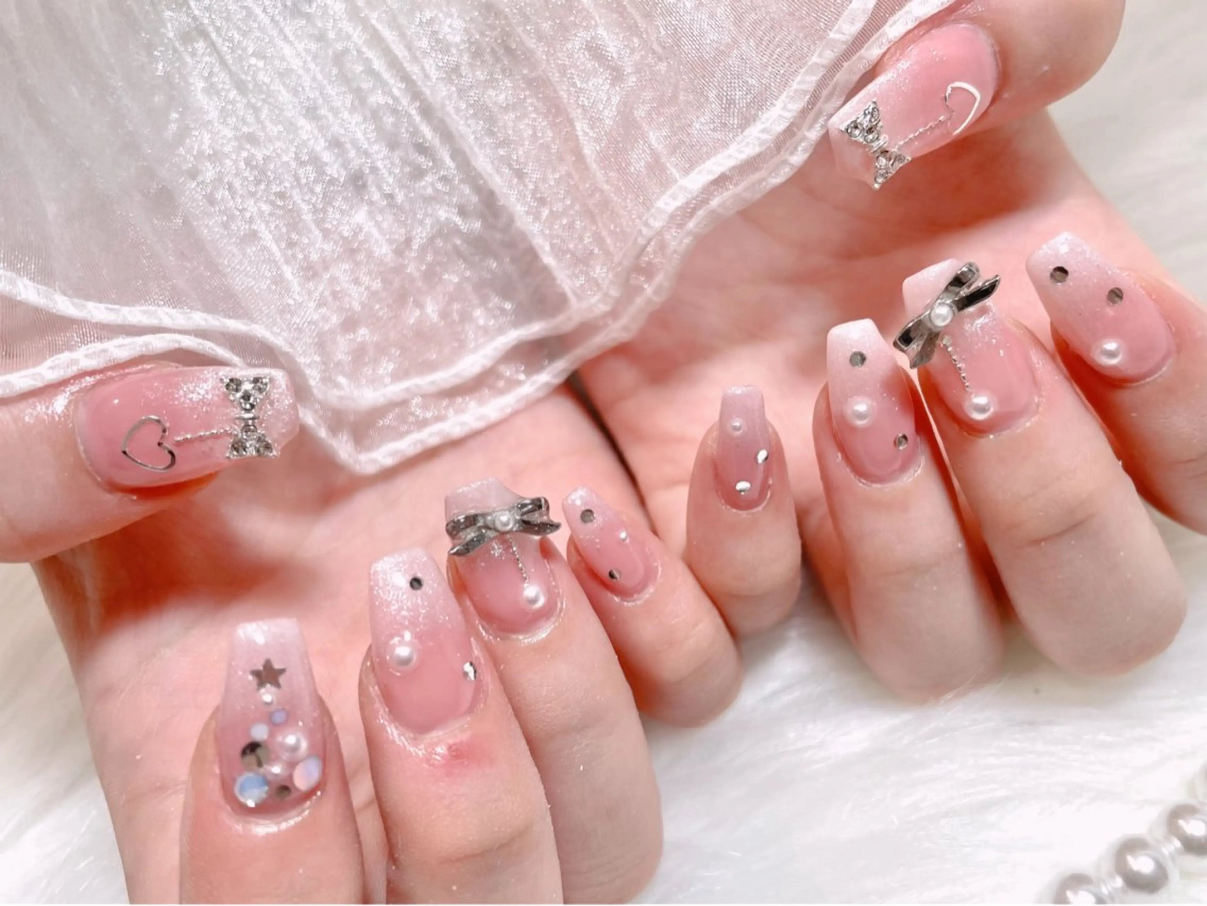 ネイル 長さ出し ロングネイル ワンホンネイル 冬ネイル ゆりか ジョアアンジェ福島のネイルデザイン