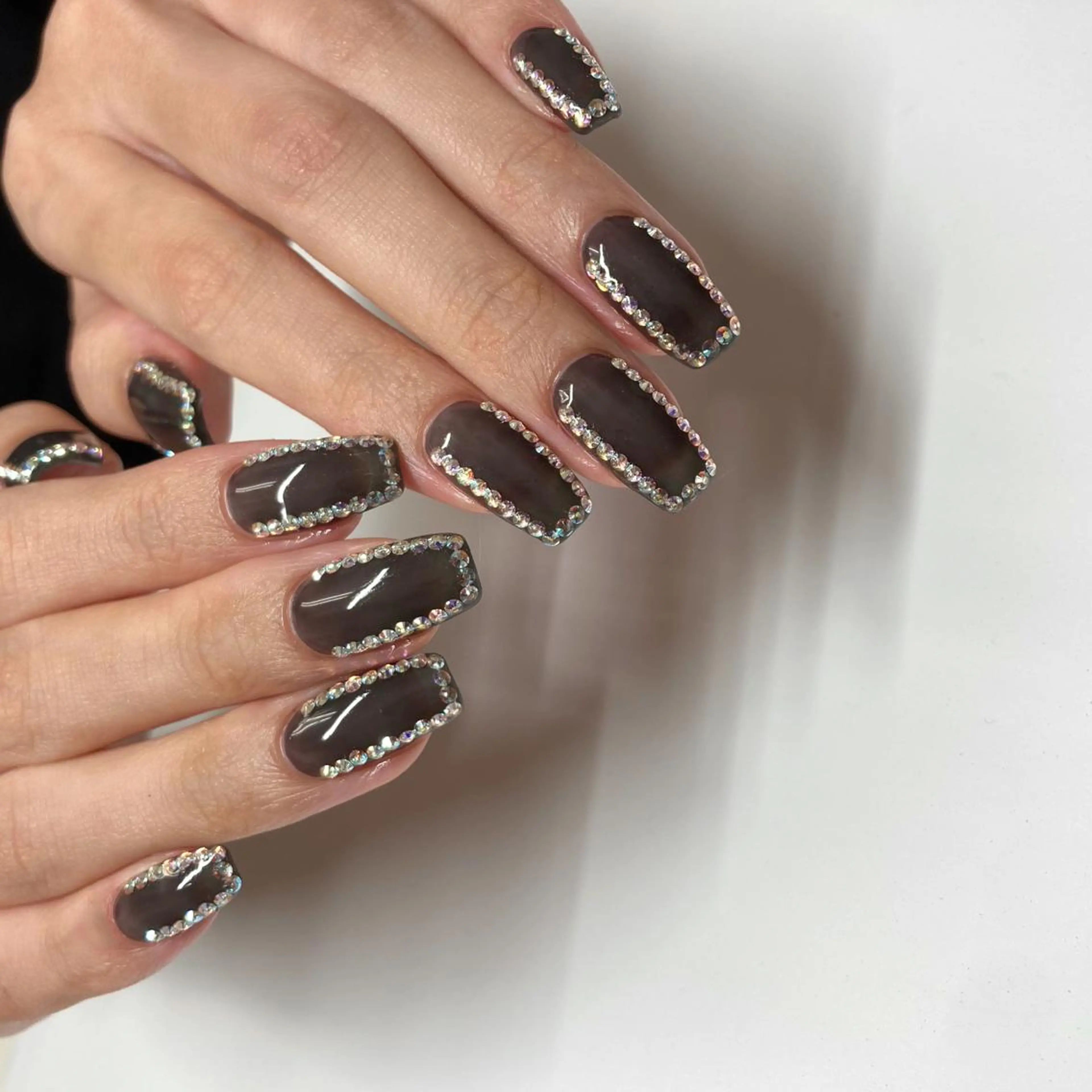 ネイル フレンチネイル ストーンネイル Faire MIKIのネイルデザイン