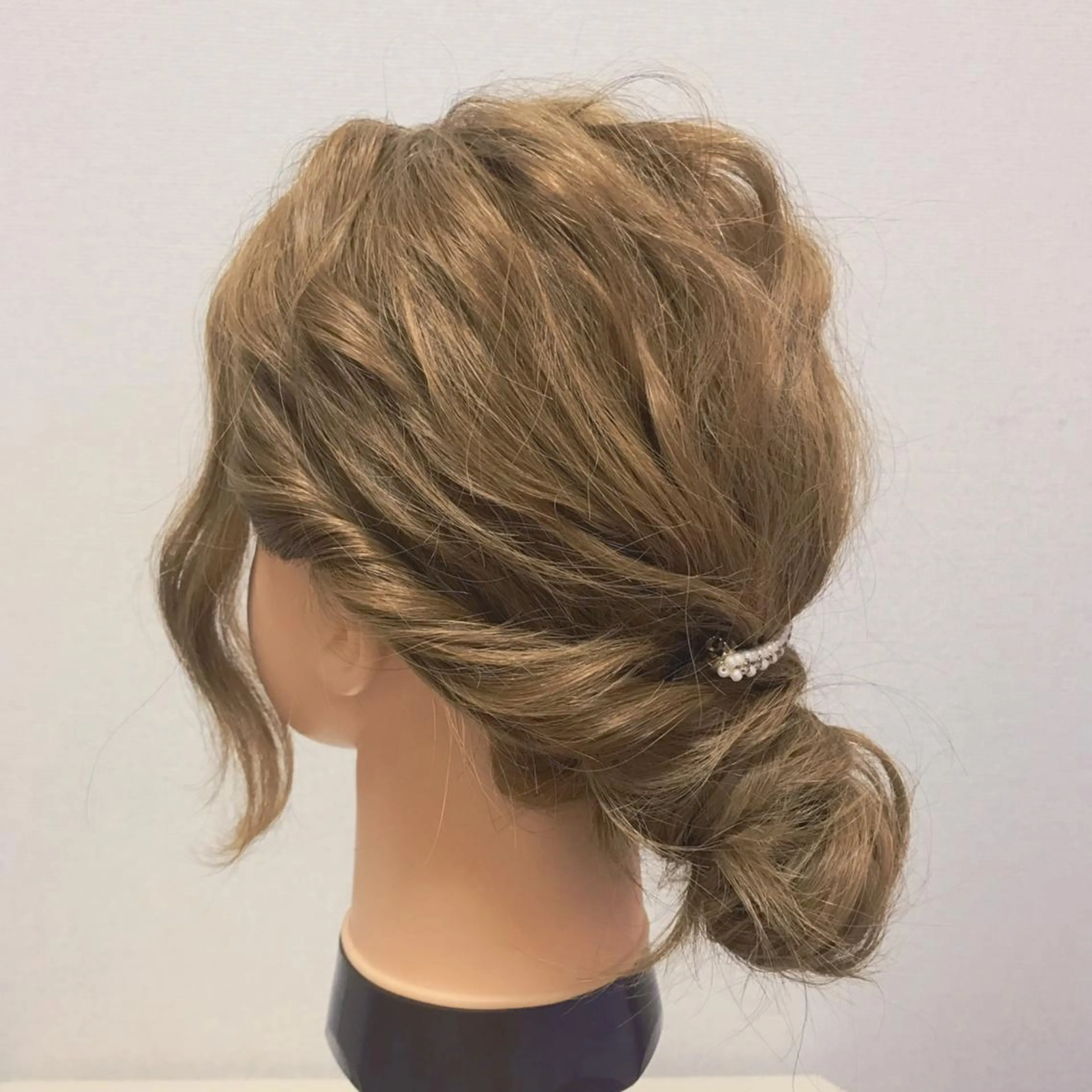 セミロング ヘアアレンジ お団子ヘア clan所属・Satsuki ✂︎♡のヘアスタイル