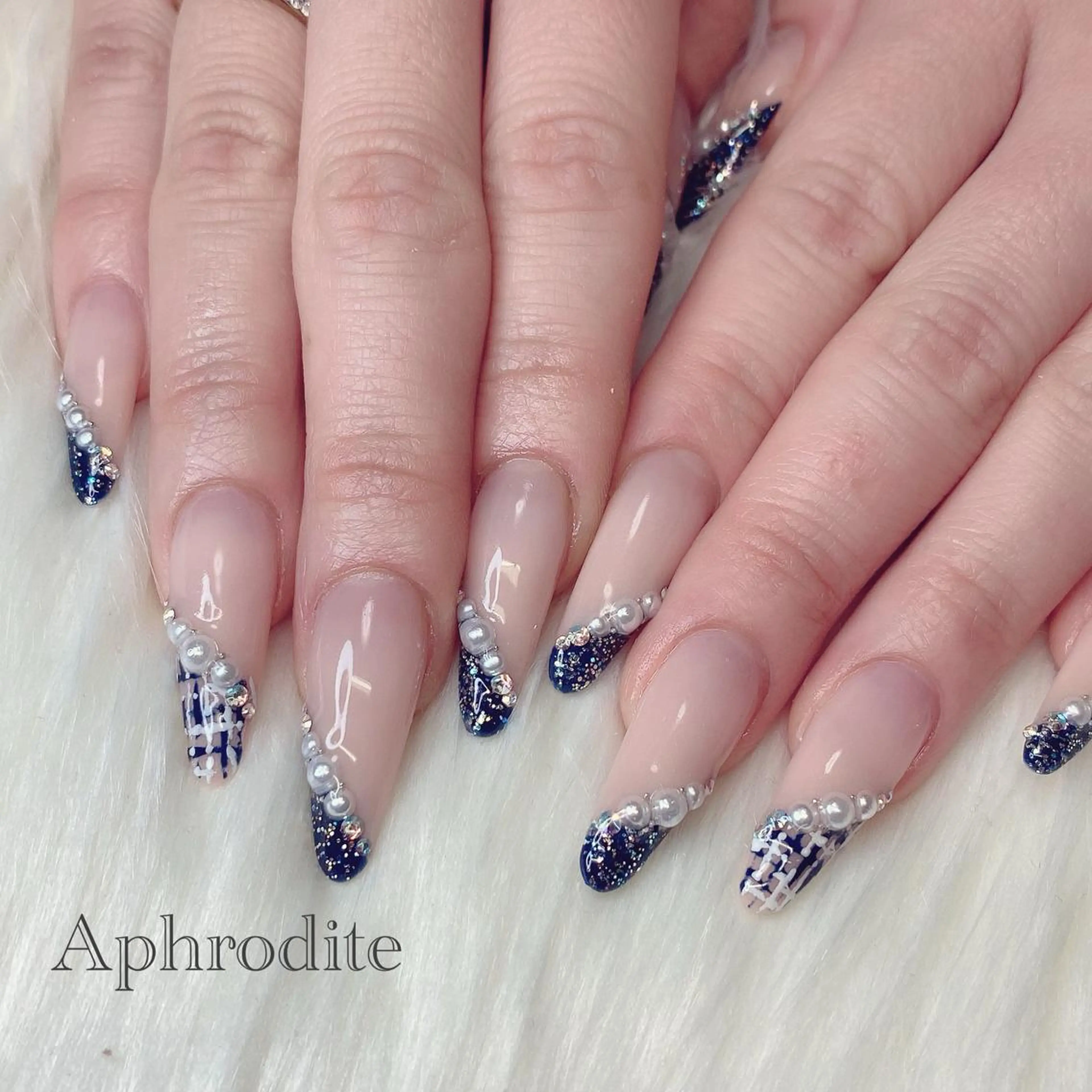 ネイル Aphrodite パラジェル認定サロンのネイルデザイン