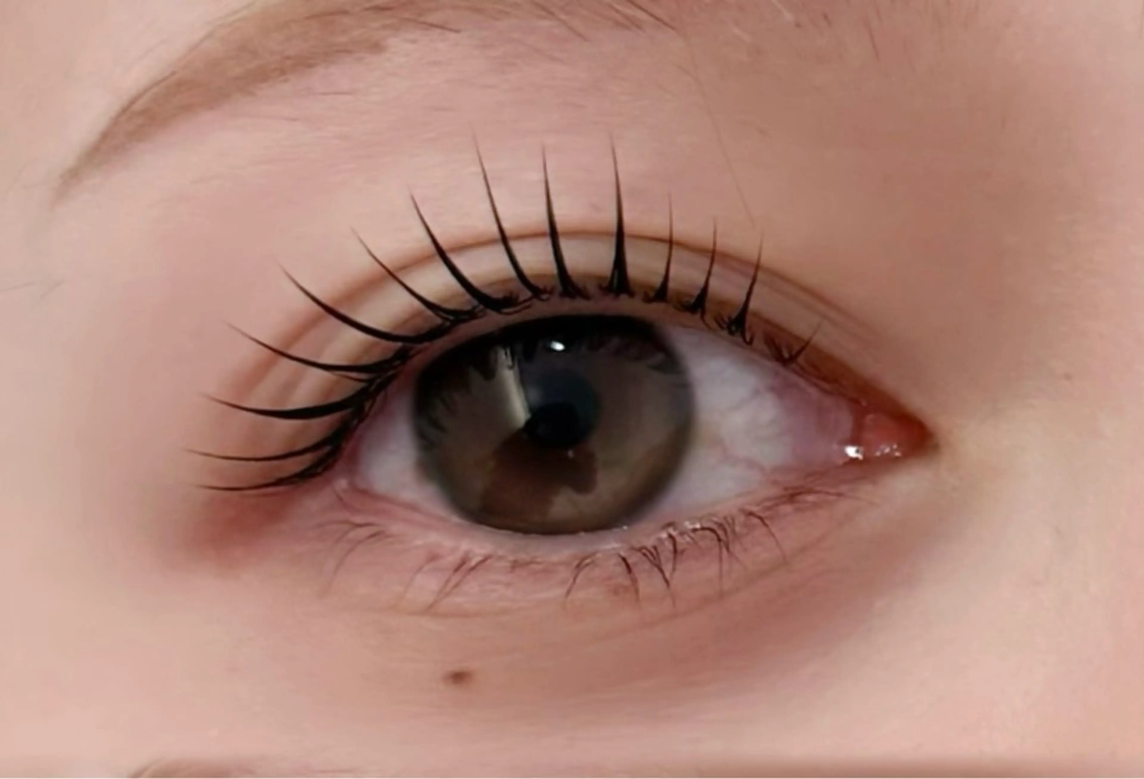 マツエク・マツパ Loweli 本山所属・岩田 夏実のマツエク・マツパデザイン