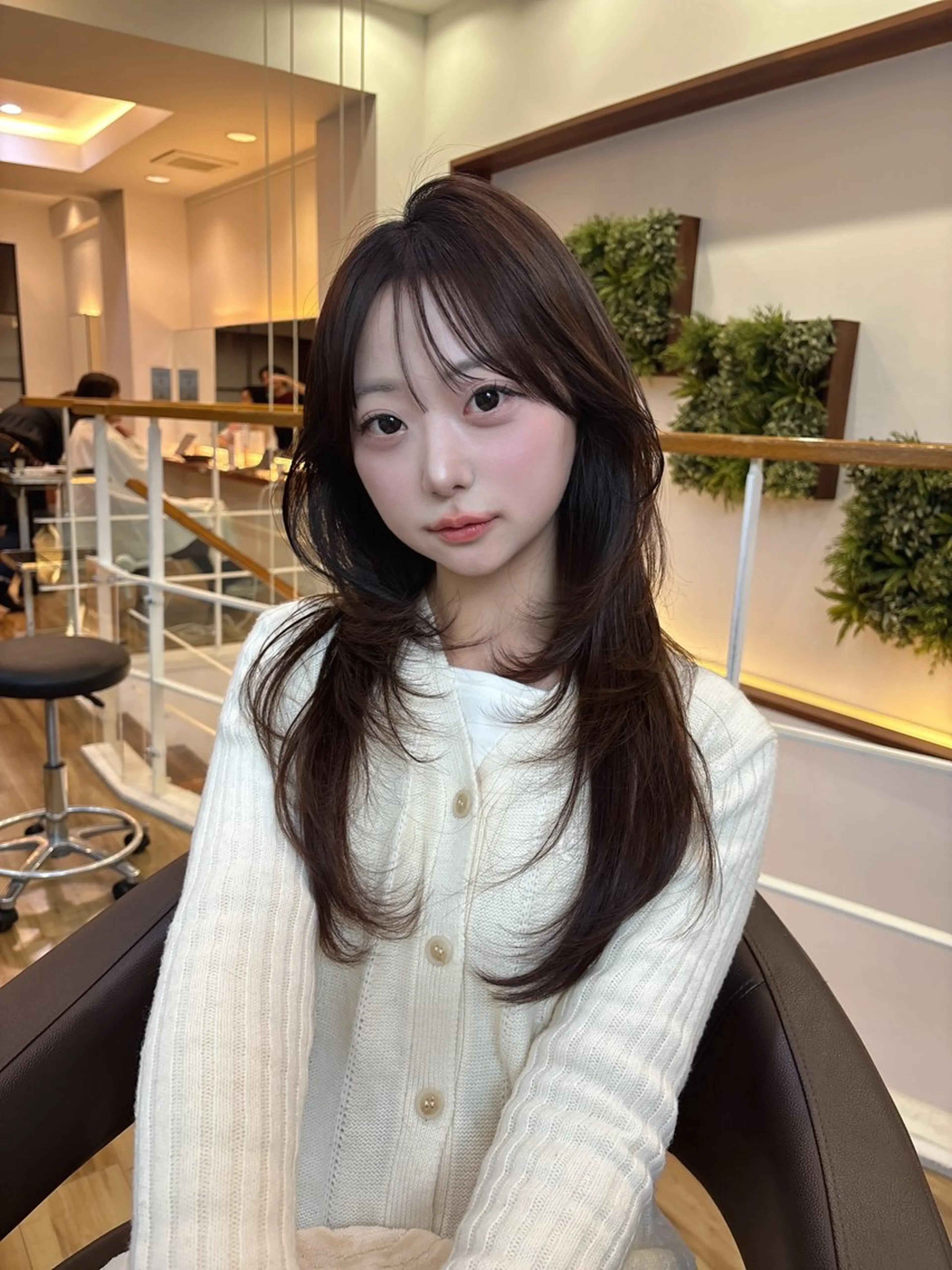 ロング カラー ハイレイヤー レイヤーカット ロング カット ヘアカラー トリートメント レイヤーカット /透明感/千葉怜寿のヘアスタイル