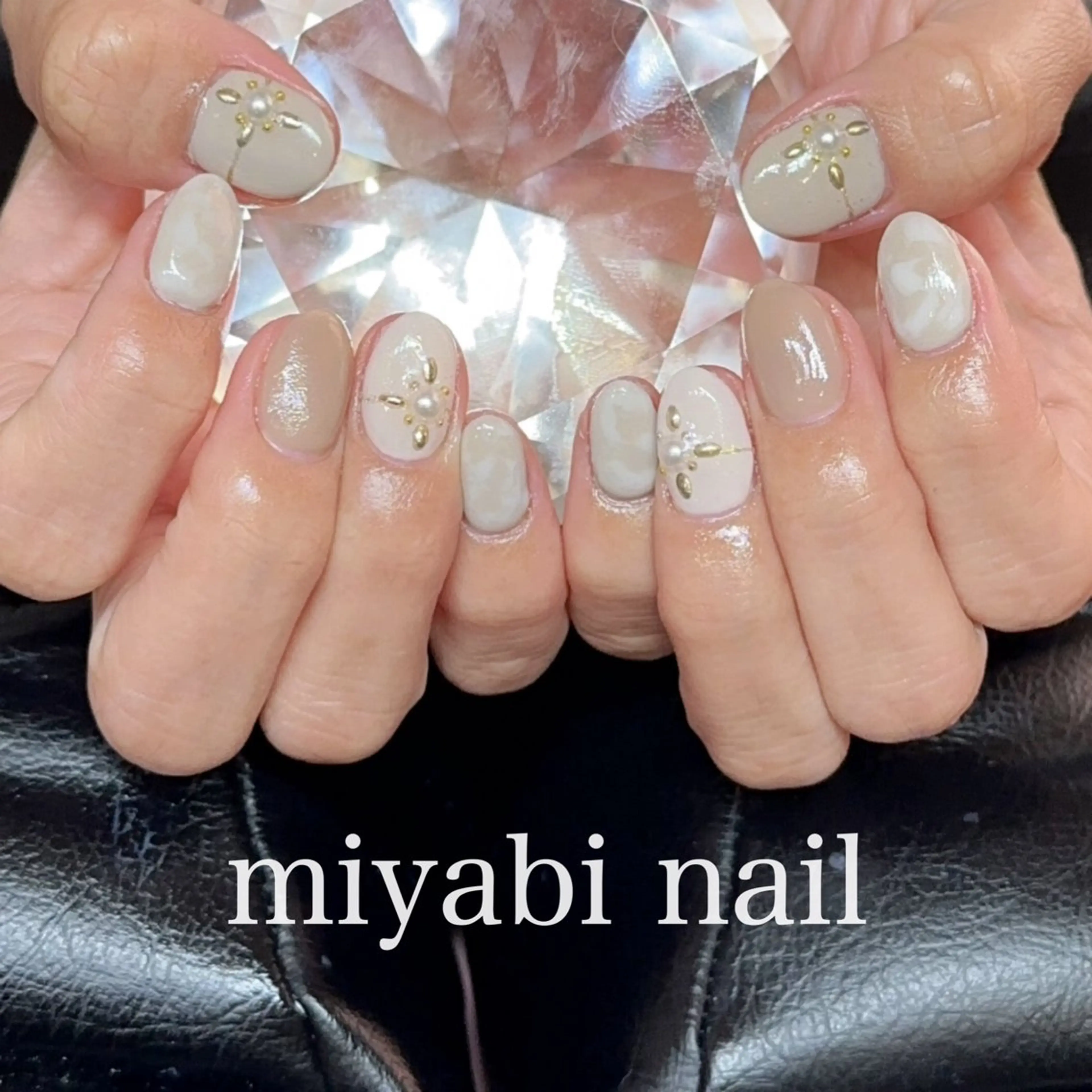 ネイル アートネイル ジェルネイル 大理石ネイル(マーブル) 持ち込み ホワイト ハンドネイル miyabi nail 桂川駅近くのネイルデザイン