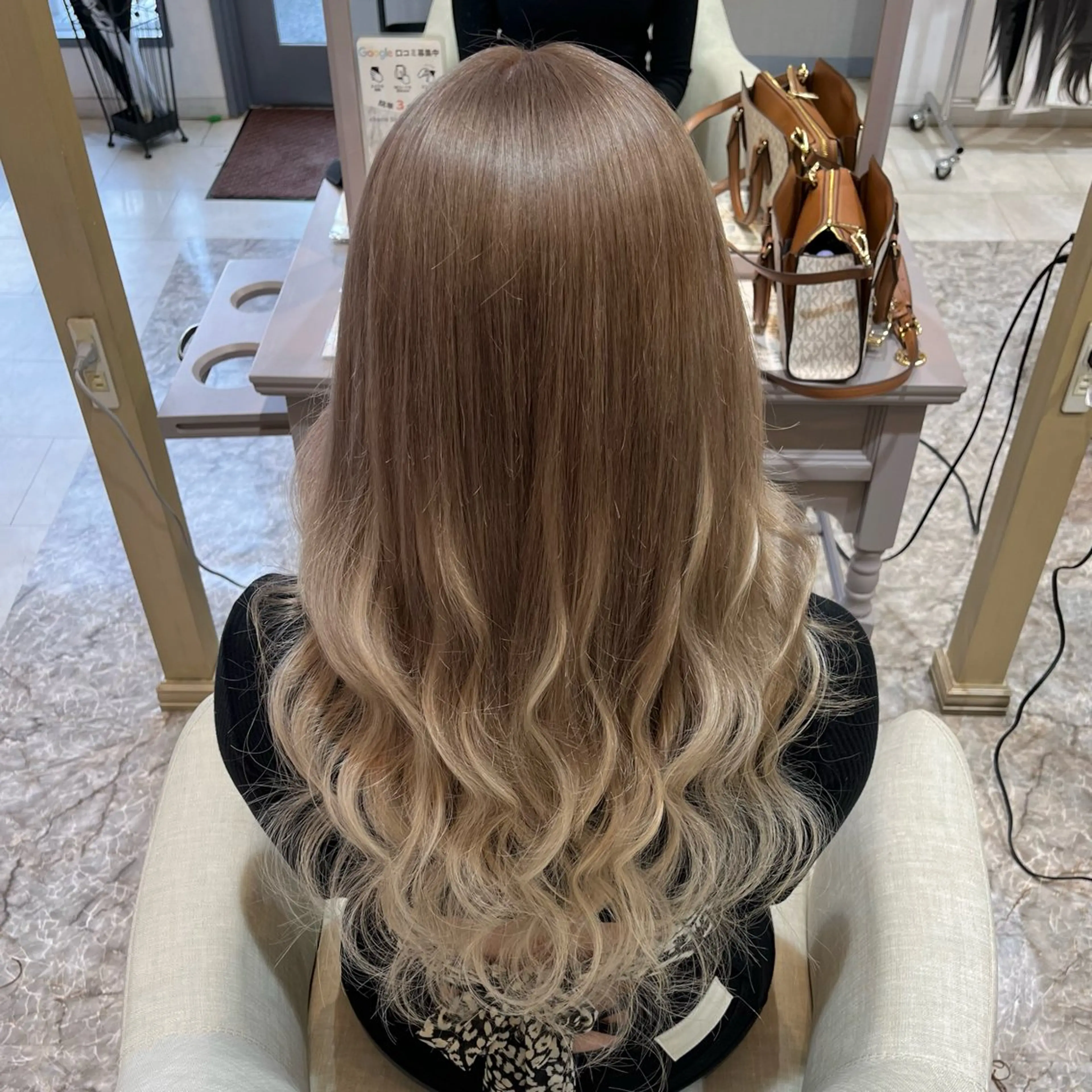 MOMOKA /　Lapis大名店のヘアスタイル