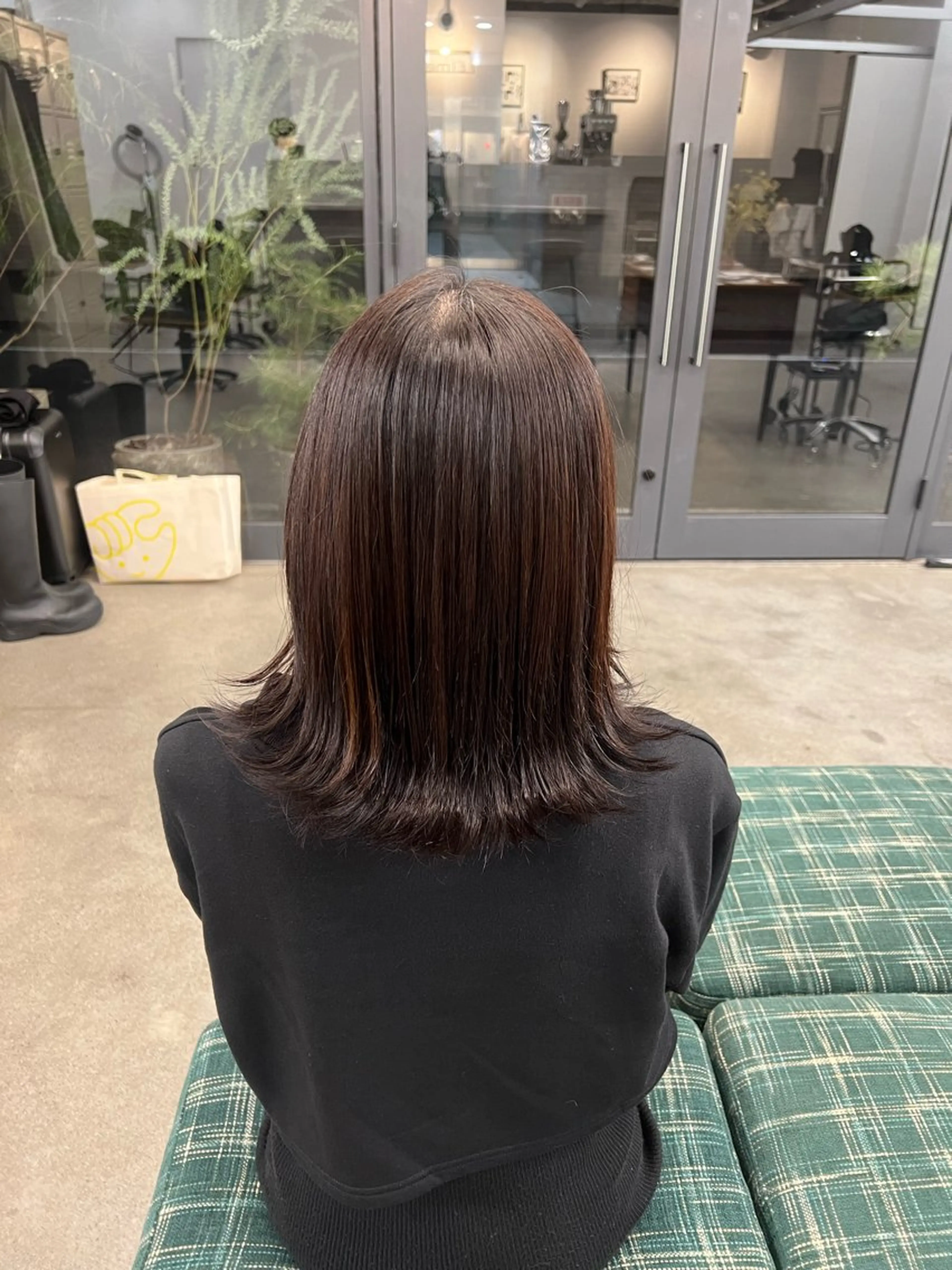 ミディアム 縮毛矯正 パーマ×透明感カラー MIOのヘアスタイル