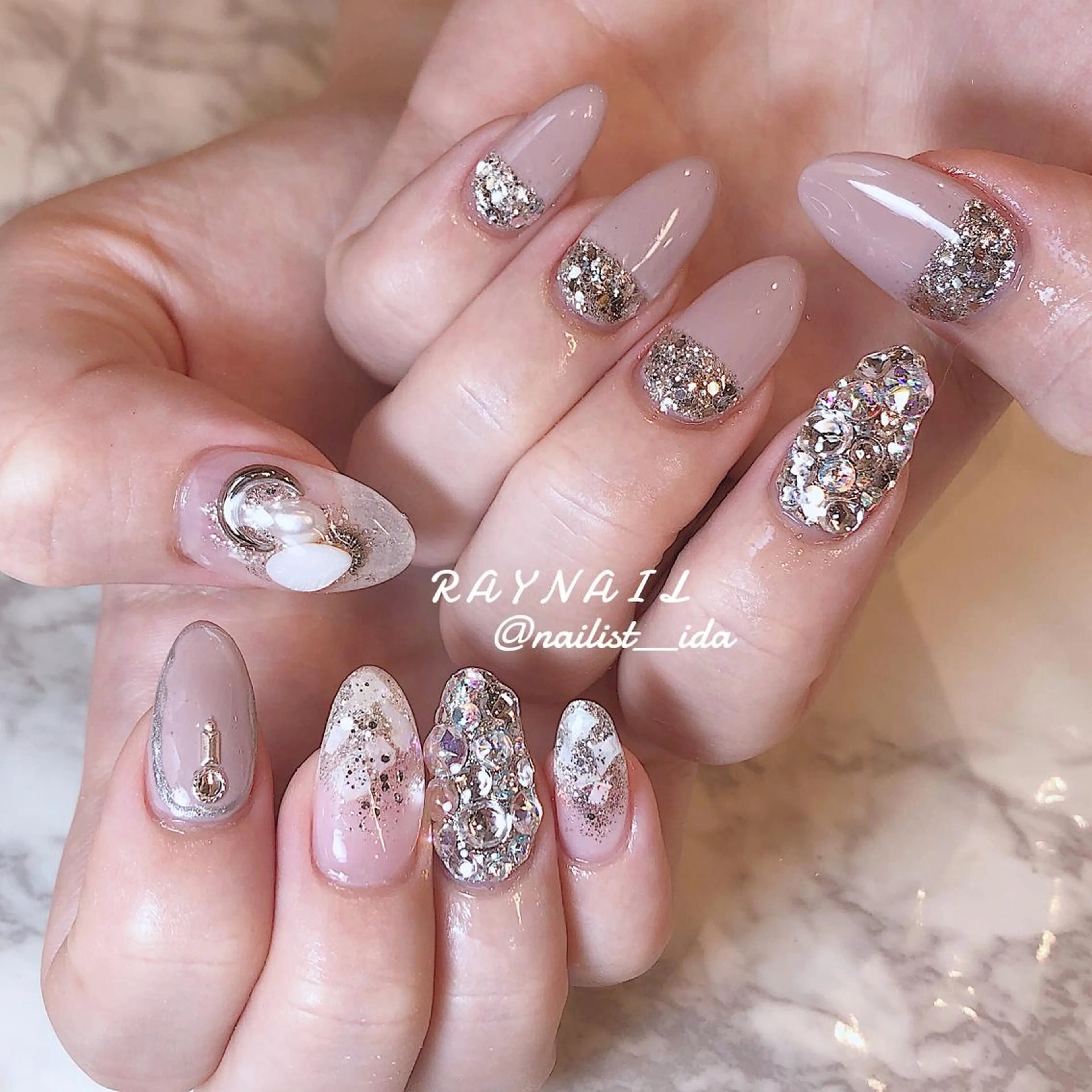 ネイル Arowa 伊田のネイルデザイン