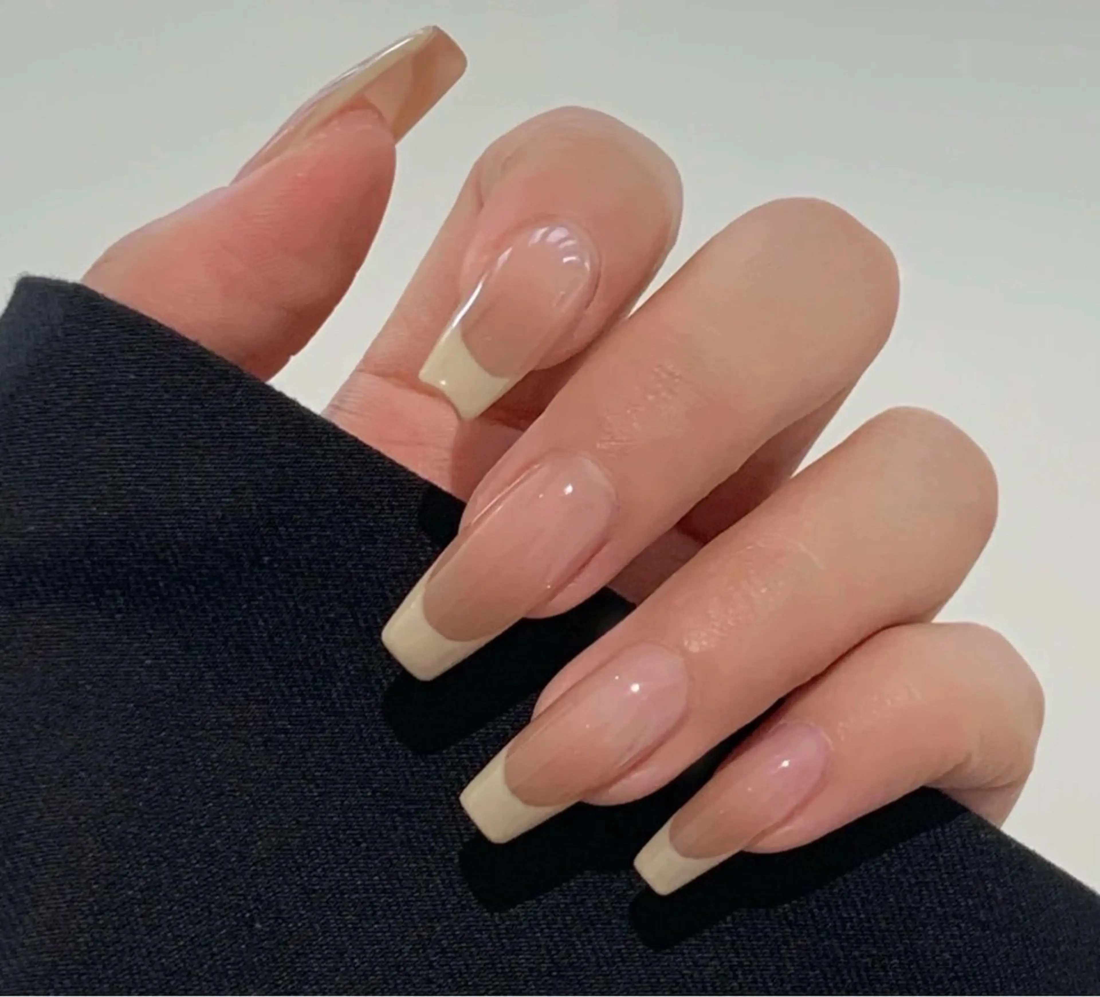 ネイル ハンドネイル H3 NAIL エミのネイルデザイン