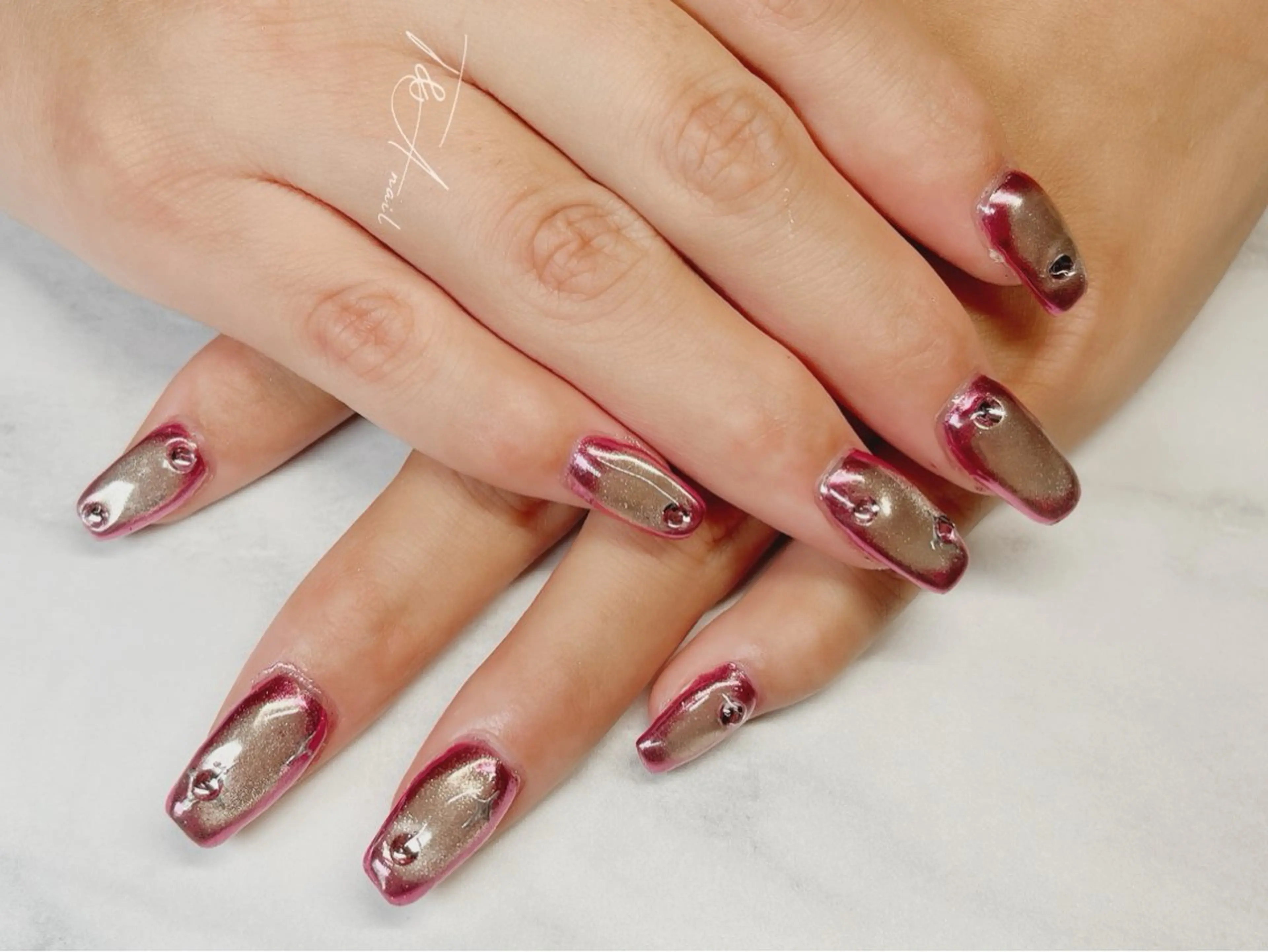 ネイル 長さ出し ジェルネイル ミラーネイル ピンク スカルプネイル ハンドネイル T&A nailのネイルデザイン