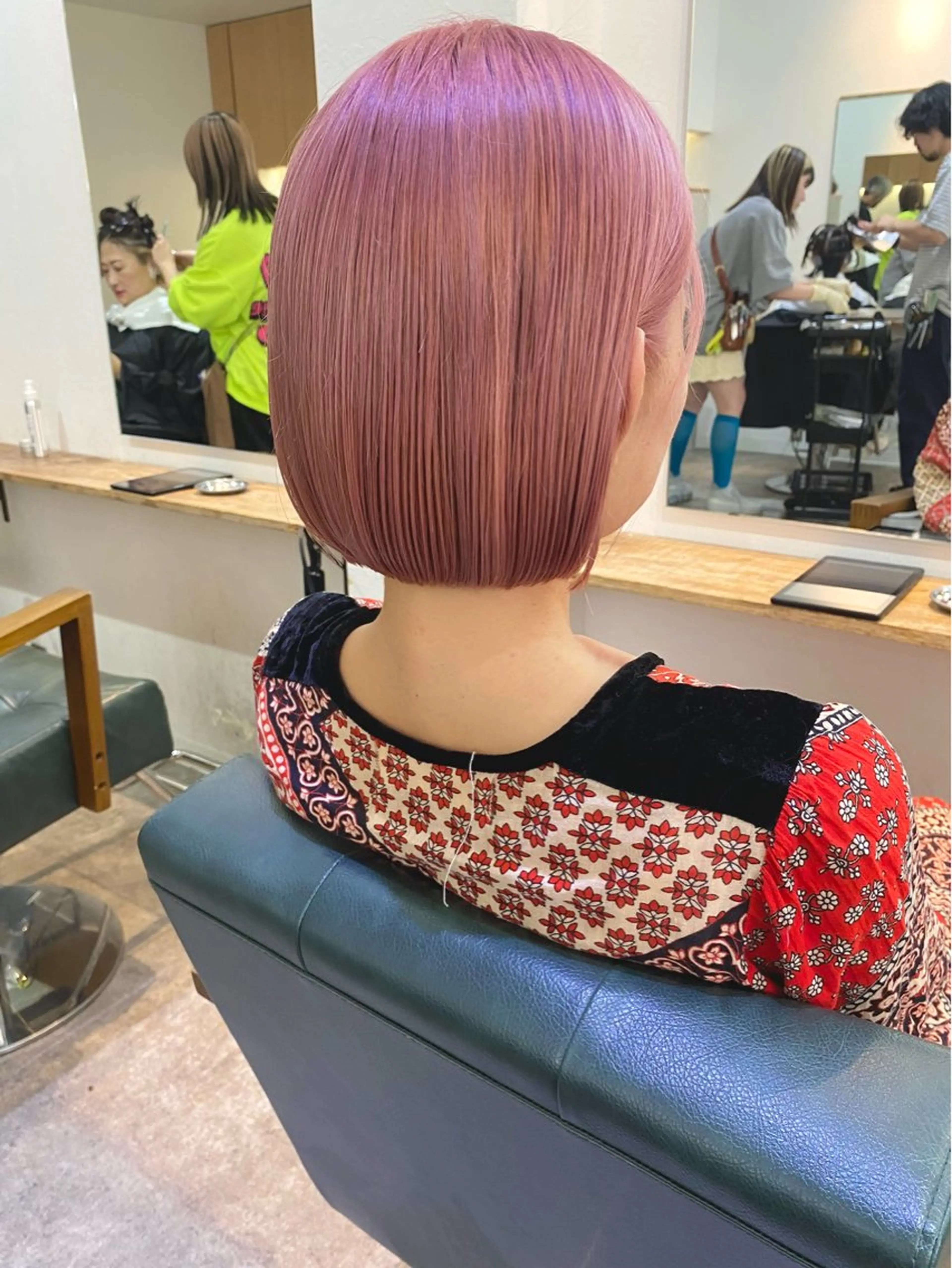 ショート カラー ピンクカラー カット ヘアカラー トリートメント 森貴裕/ベージュ/ パーマ/オリーブのヘアスタイル