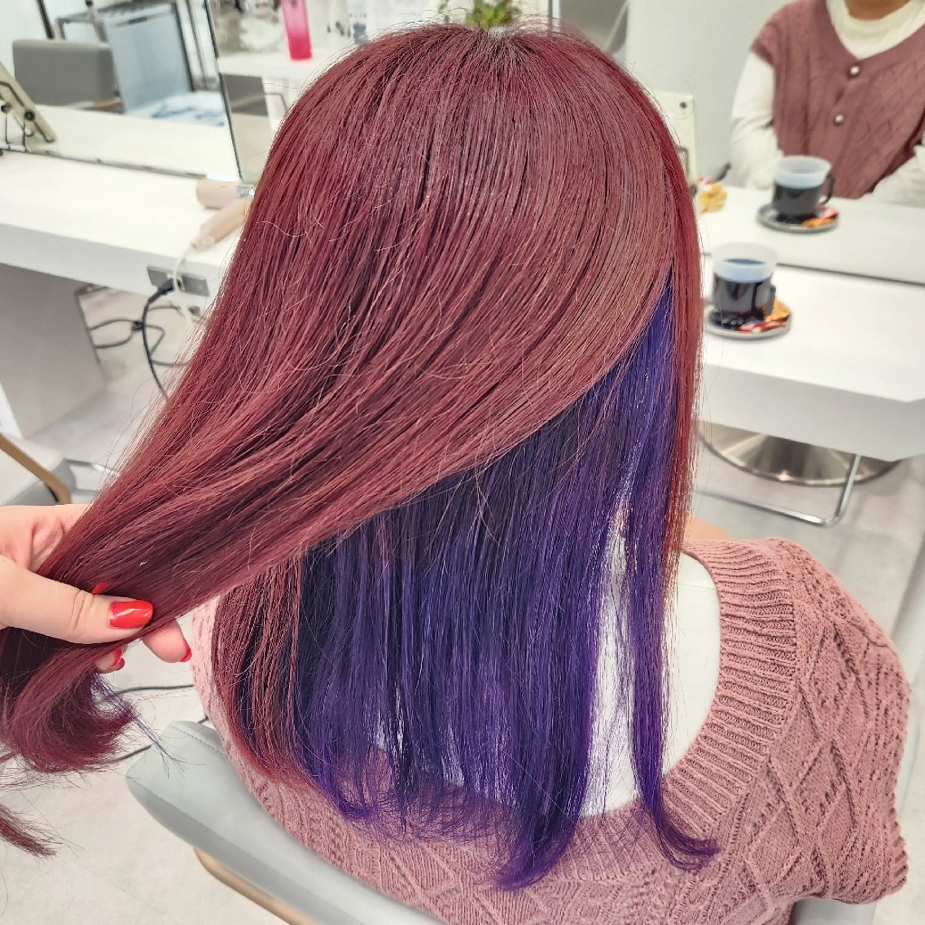 ミディアム カラー 推しアニメカラー🌈 ツヤ透明感カラー🦄のヘアスタイル