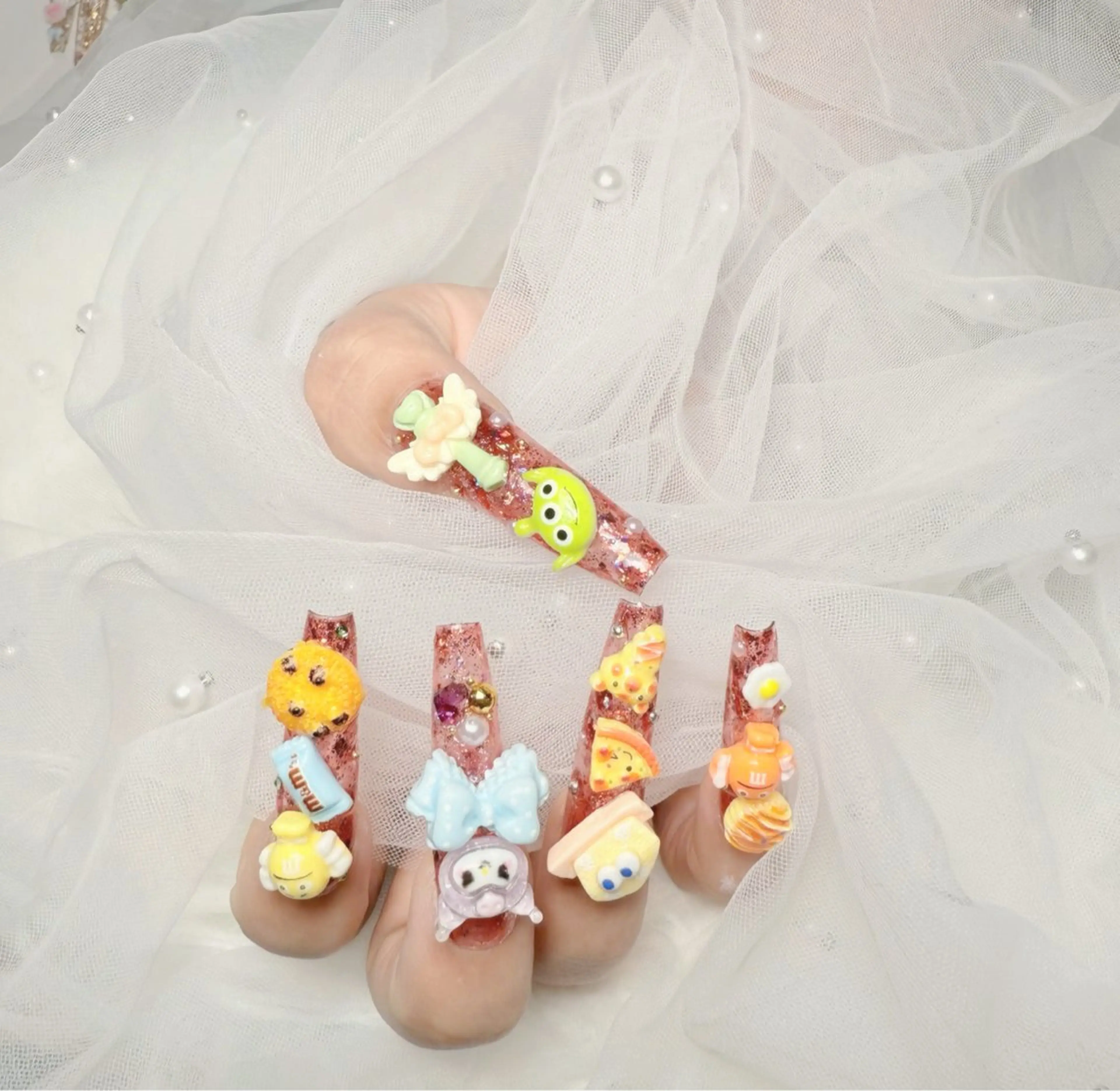 ネイル ボルドー チークネイル 成人式 フレンチネイル グラデーション ハンドネイル Lina nail所属・Luna 池袋のネイルデザイン