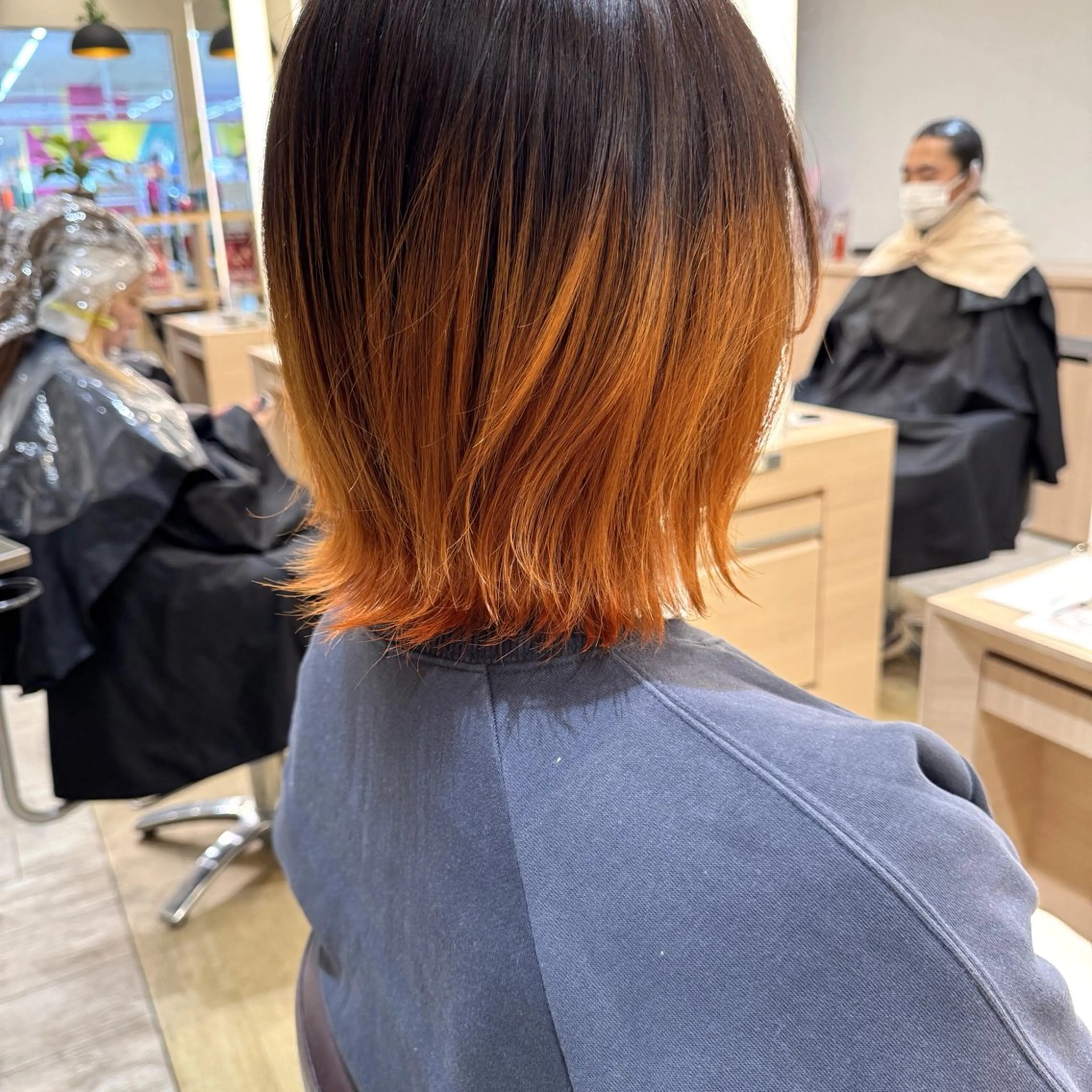 ショート カラー 湯浅 了一のヘアスタイル