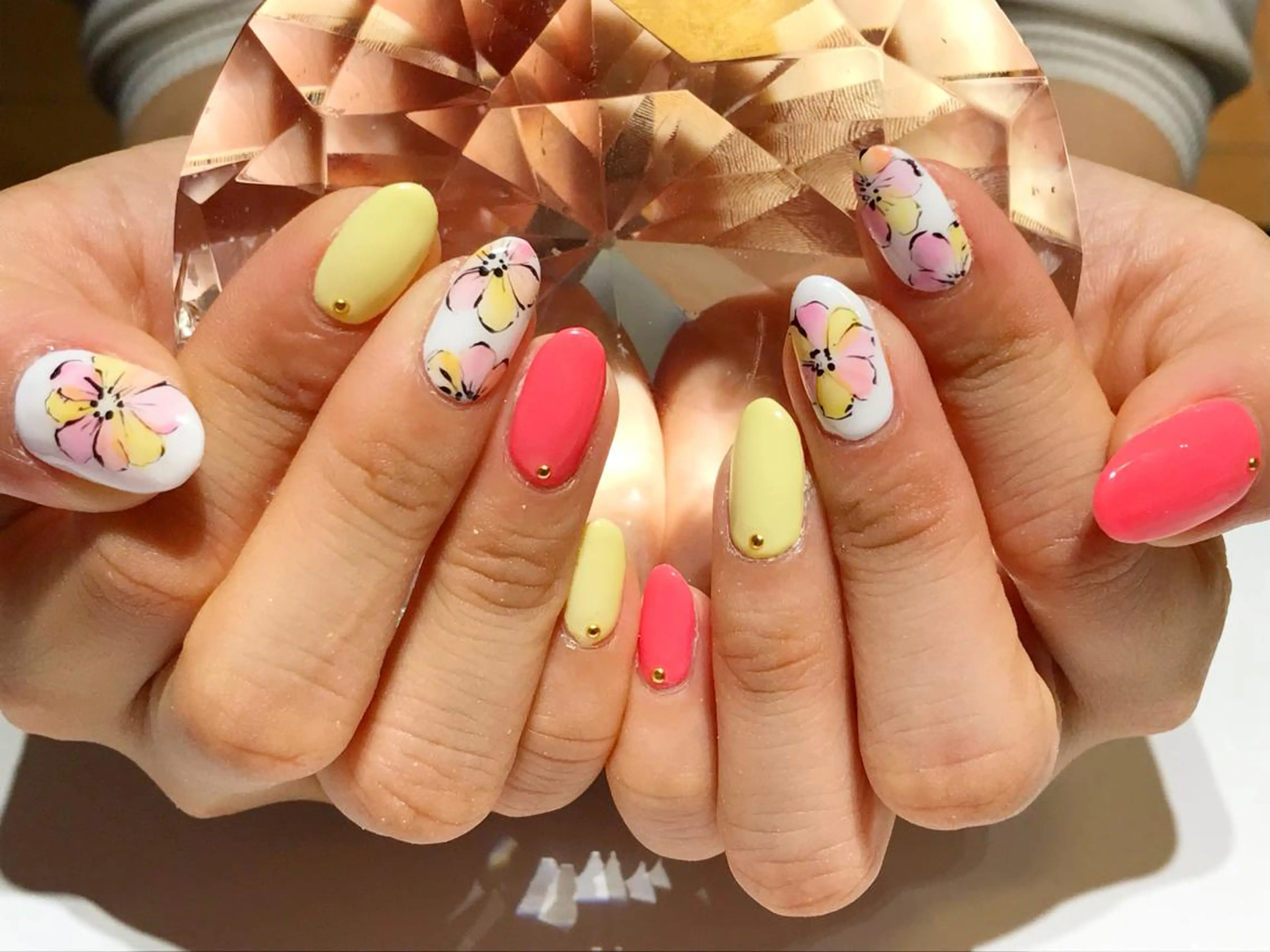 ネイル アートネイル ジェルネイル 持ち込み YUN 💅のネイルデザイン