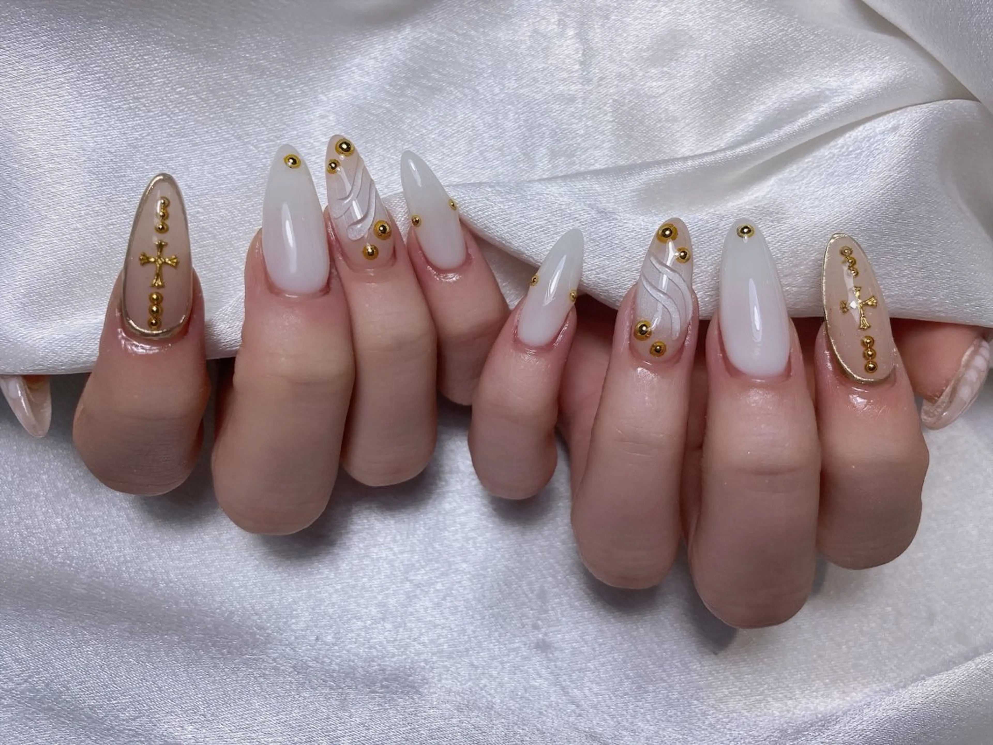 ネイル M2ネイルサロン【長さ出し&フィルイン導入店】所属・長さ出し専門店 RIRIのネイルデザイン