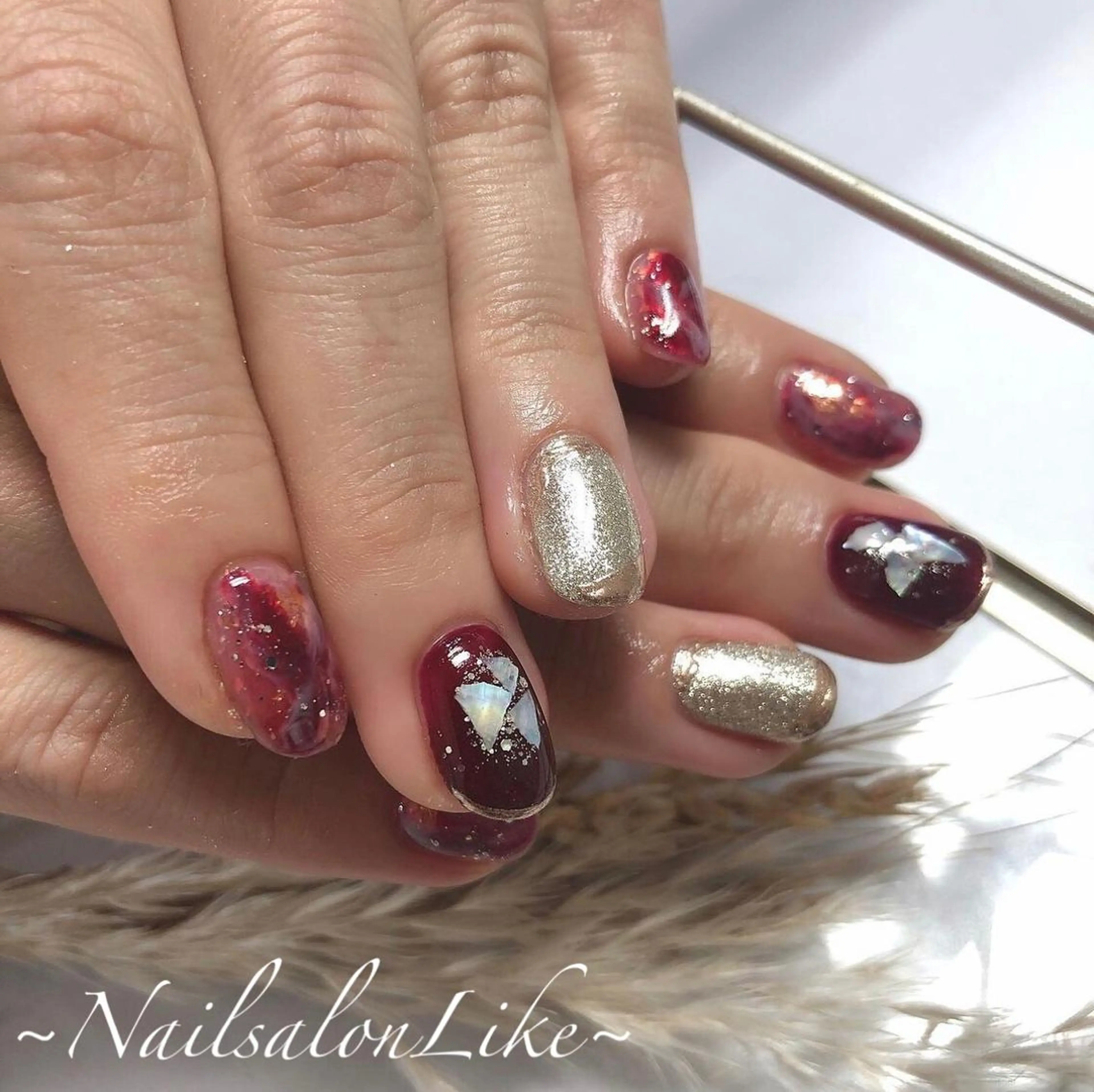 ショート ネイル ミラーネイル ニュアンスネイル Likeモデル 募集中のネイルデザイン