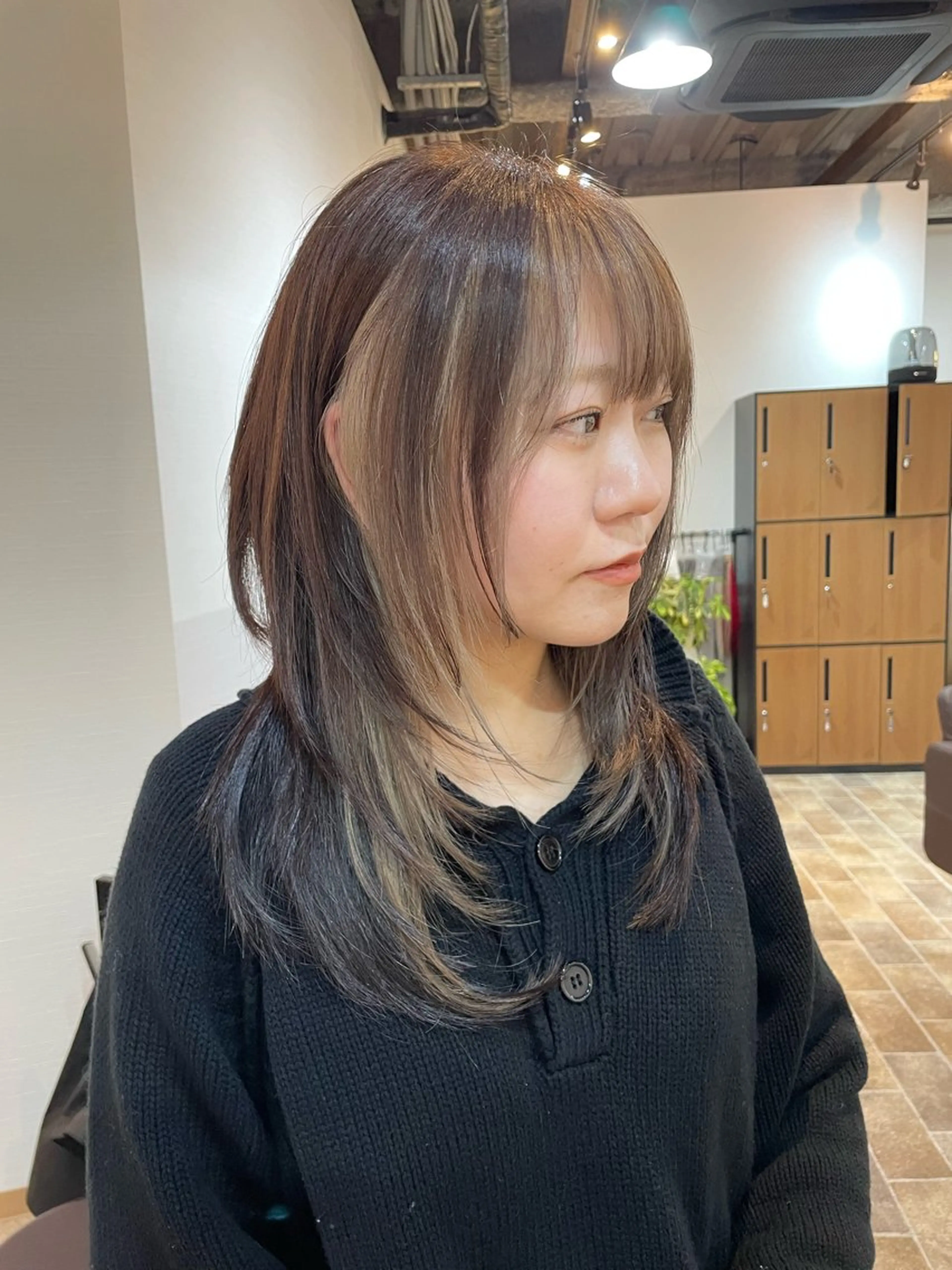 ロング カラー ベージュカラー ホワイトベージュ ハッシュカット カット ヘアカラー トリートメント STAR RIVER所属・YUI/ ブリーチカラー🌷のヘアスタイル