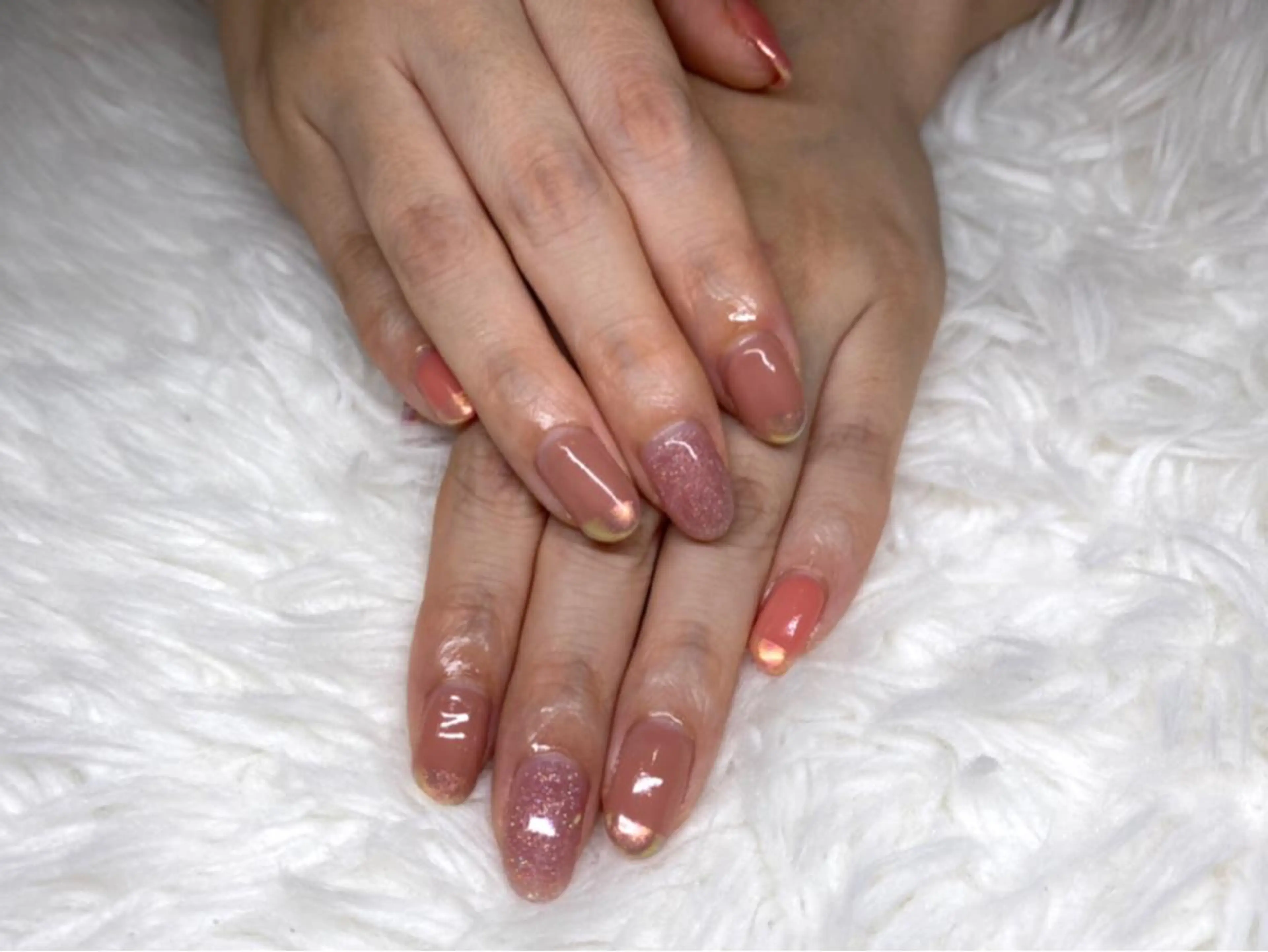 ネイル オーロラネイル フレンチネイル ViMORE あやのネイルデザイン