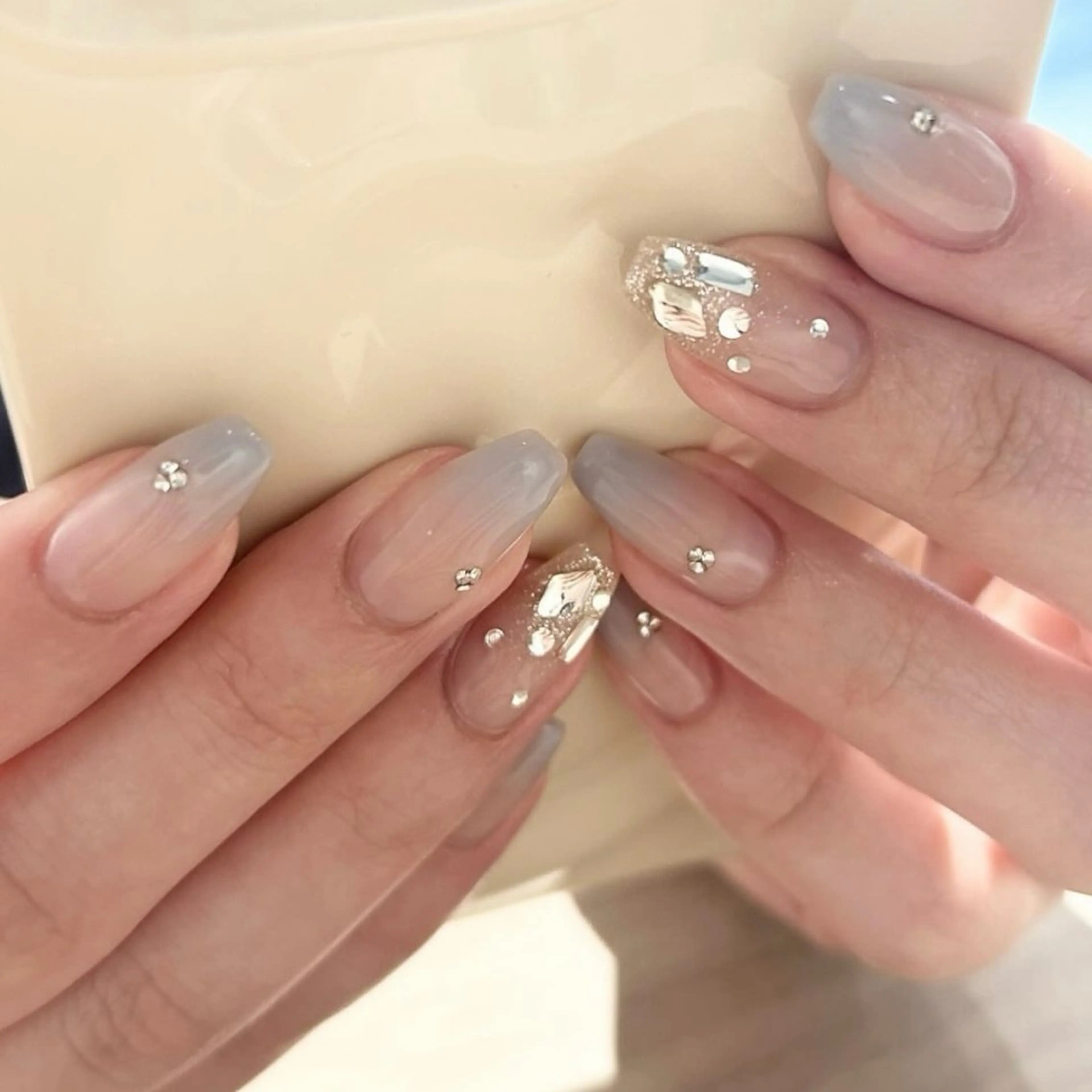 ネイル オーロラネイル チークネイル 長さ出し フットネイル フレンチネイル ハンドネイル J&C Nail Salon吉祥寺所属・YU KIのネイルデザイン