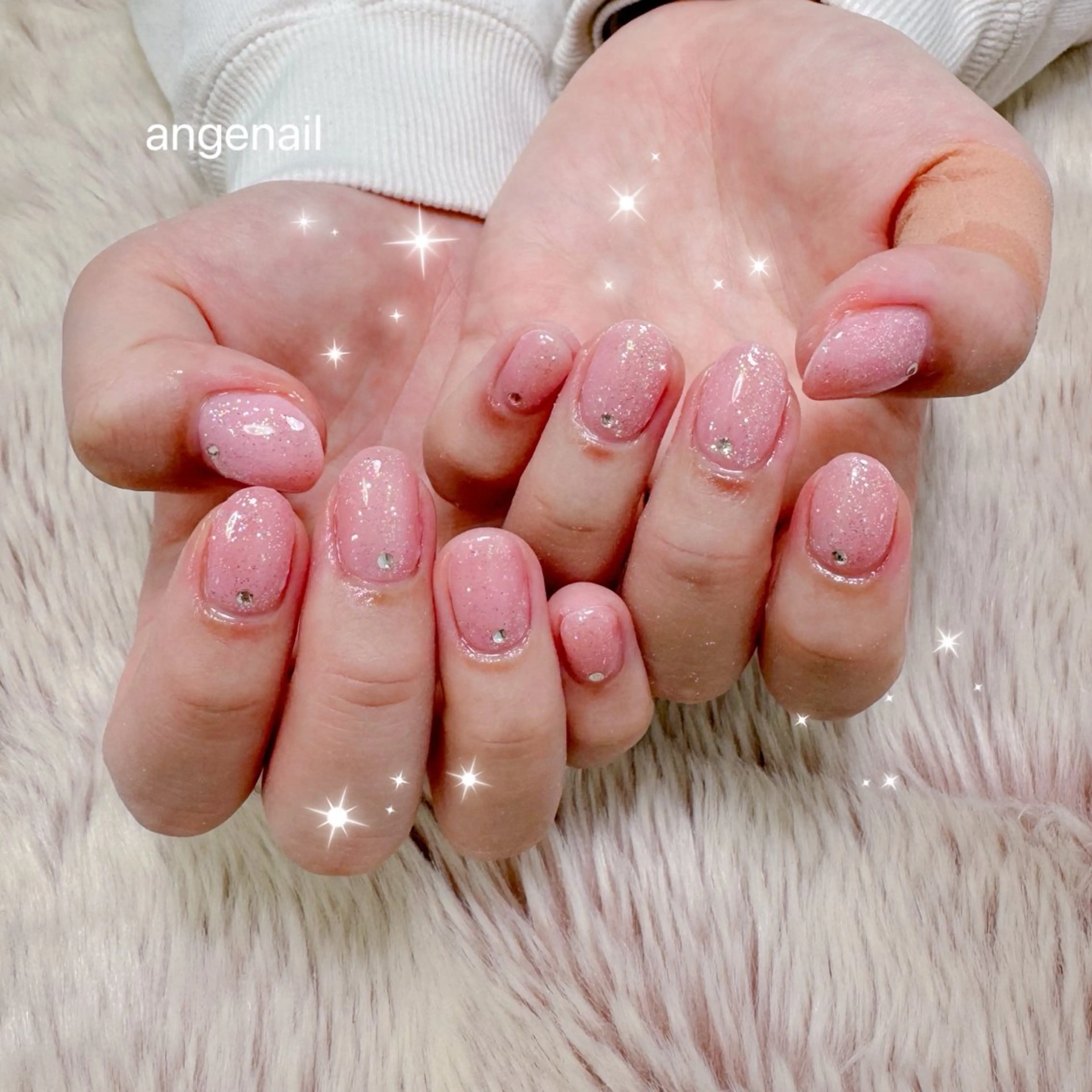 ネイル ハンドネイル オーナーネイリスト MAKIのネイルデザイン