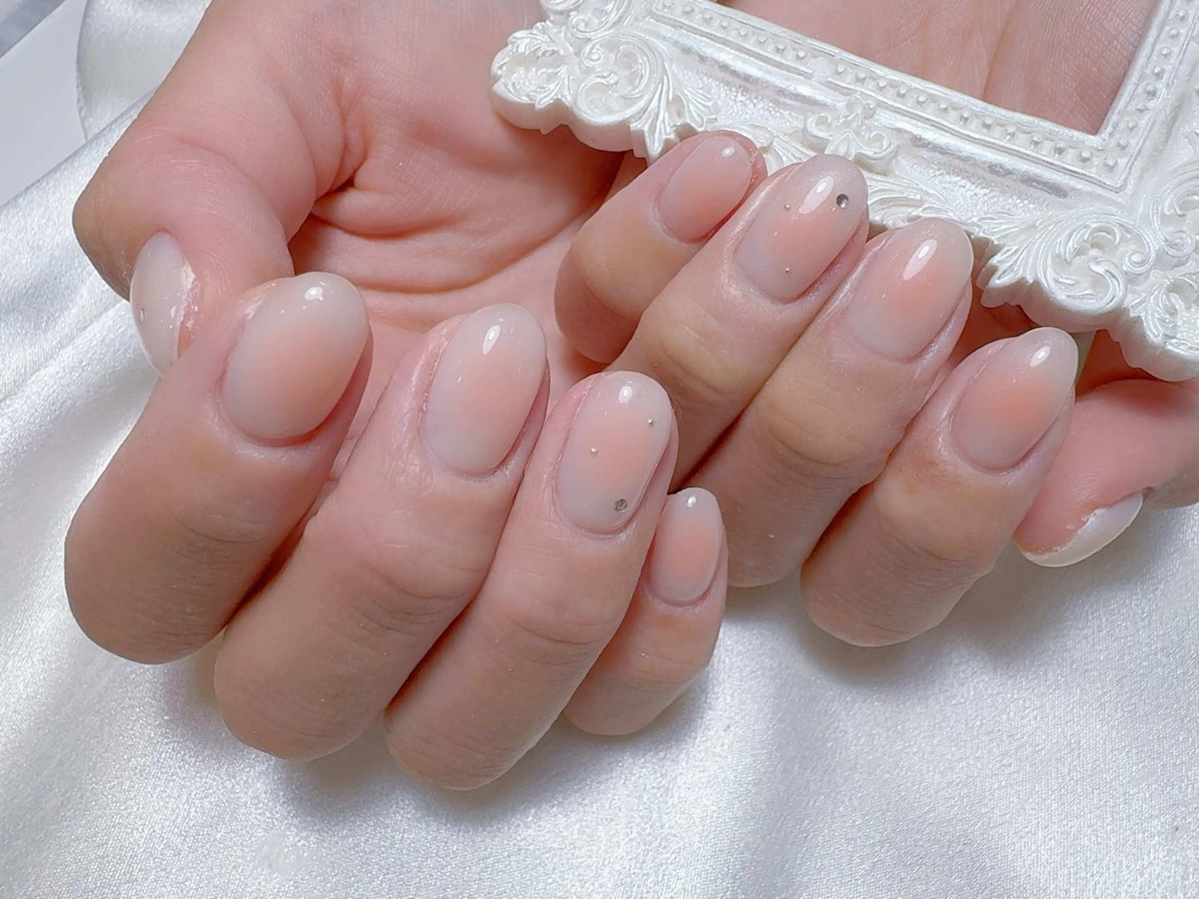 🌺🉐大人気ワンホンネイル　チークネイル　ベースカラーあり(オフ別途料金) オフィスネイル、シンプルネイルの写真