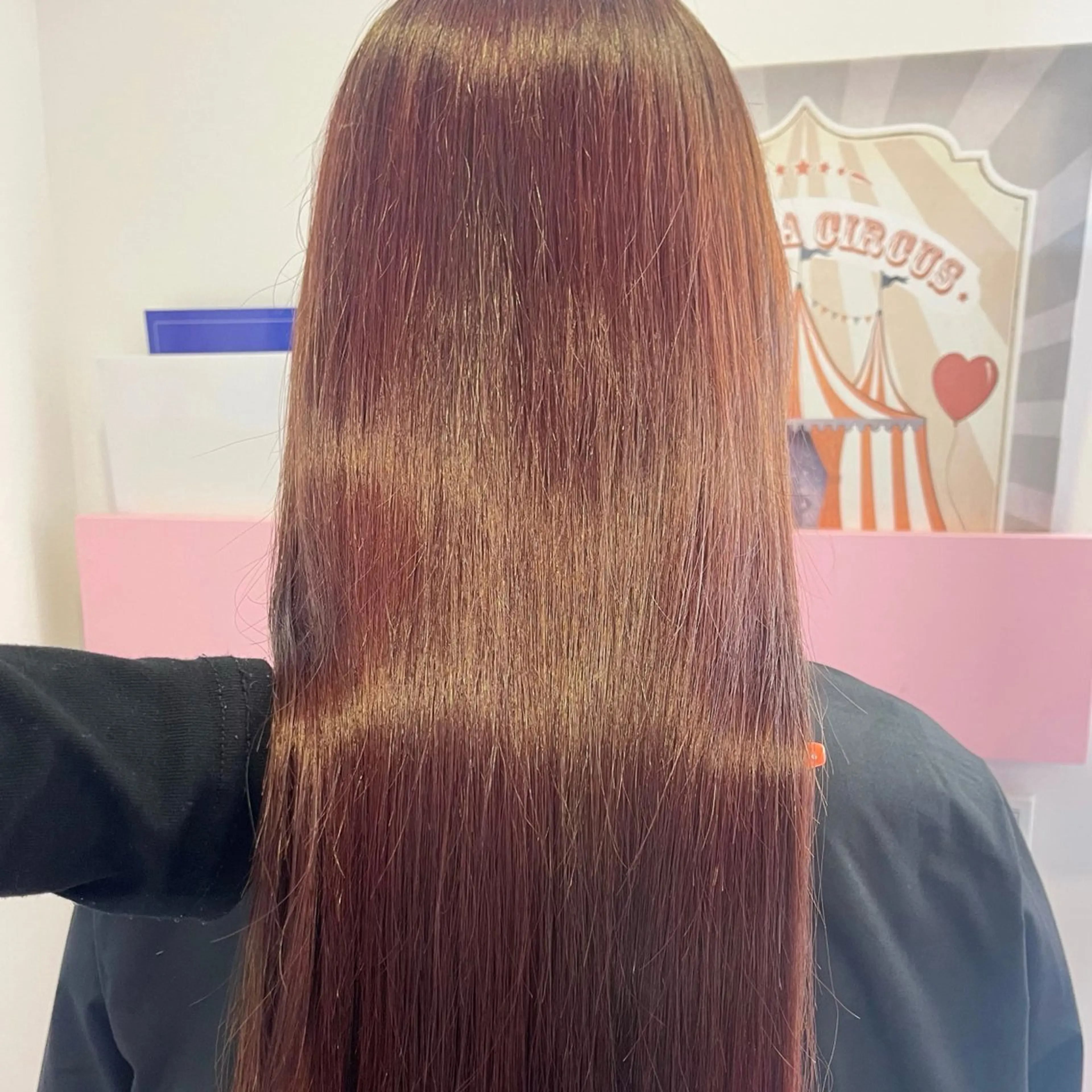 ロング カラー レッドカラー ヘアカラー トリートメント 🎀ミルクティー/暖 色×レイヤー/マリアのヘアスタイル