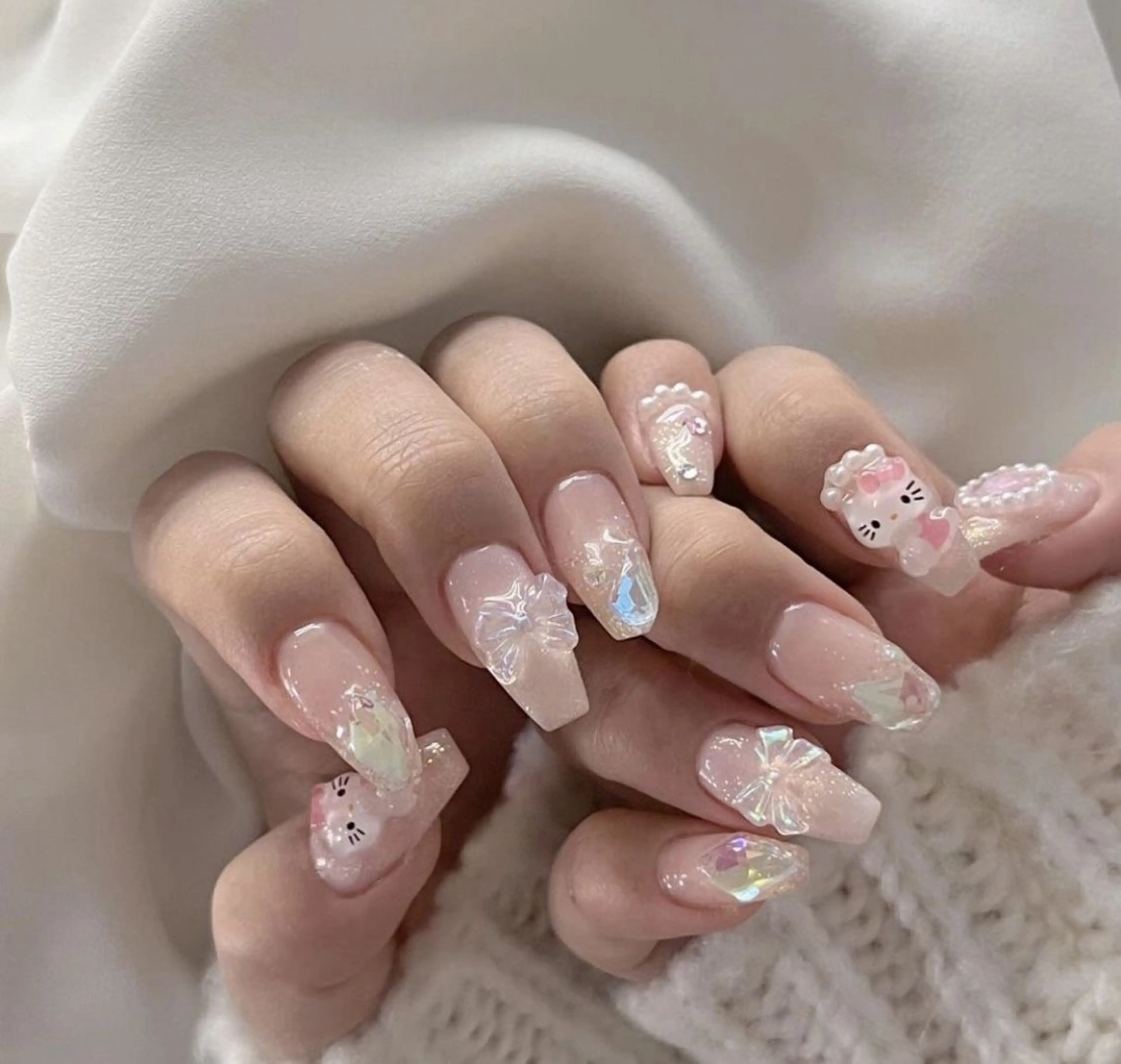 ネイル アートネイル フラワーネイル ジェルネイル グラデーション ミラーネイル Jenn Nail Salonのネイルデザイン