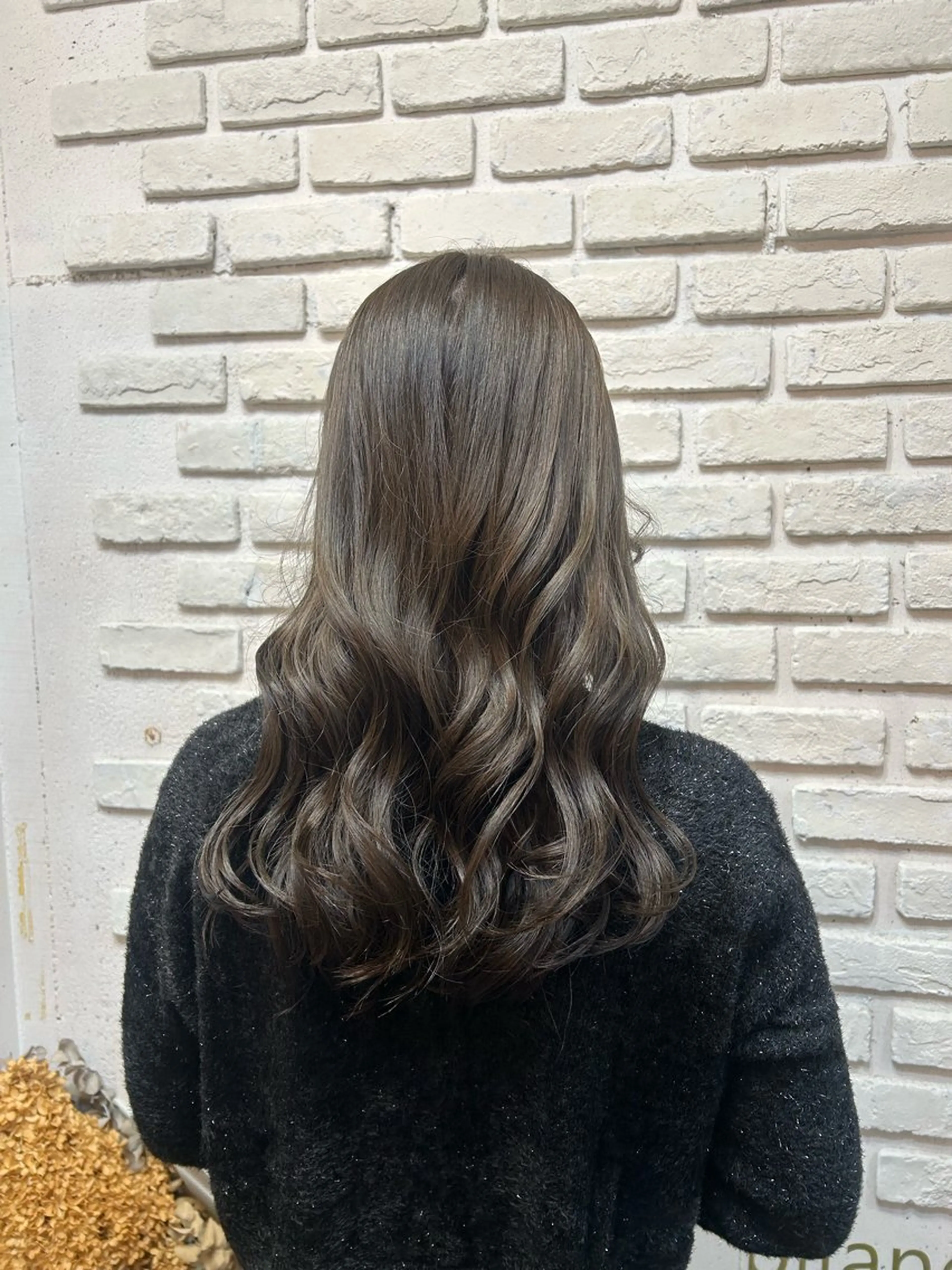 セミロング カラー hozumi bilanciaのヘアスタイル