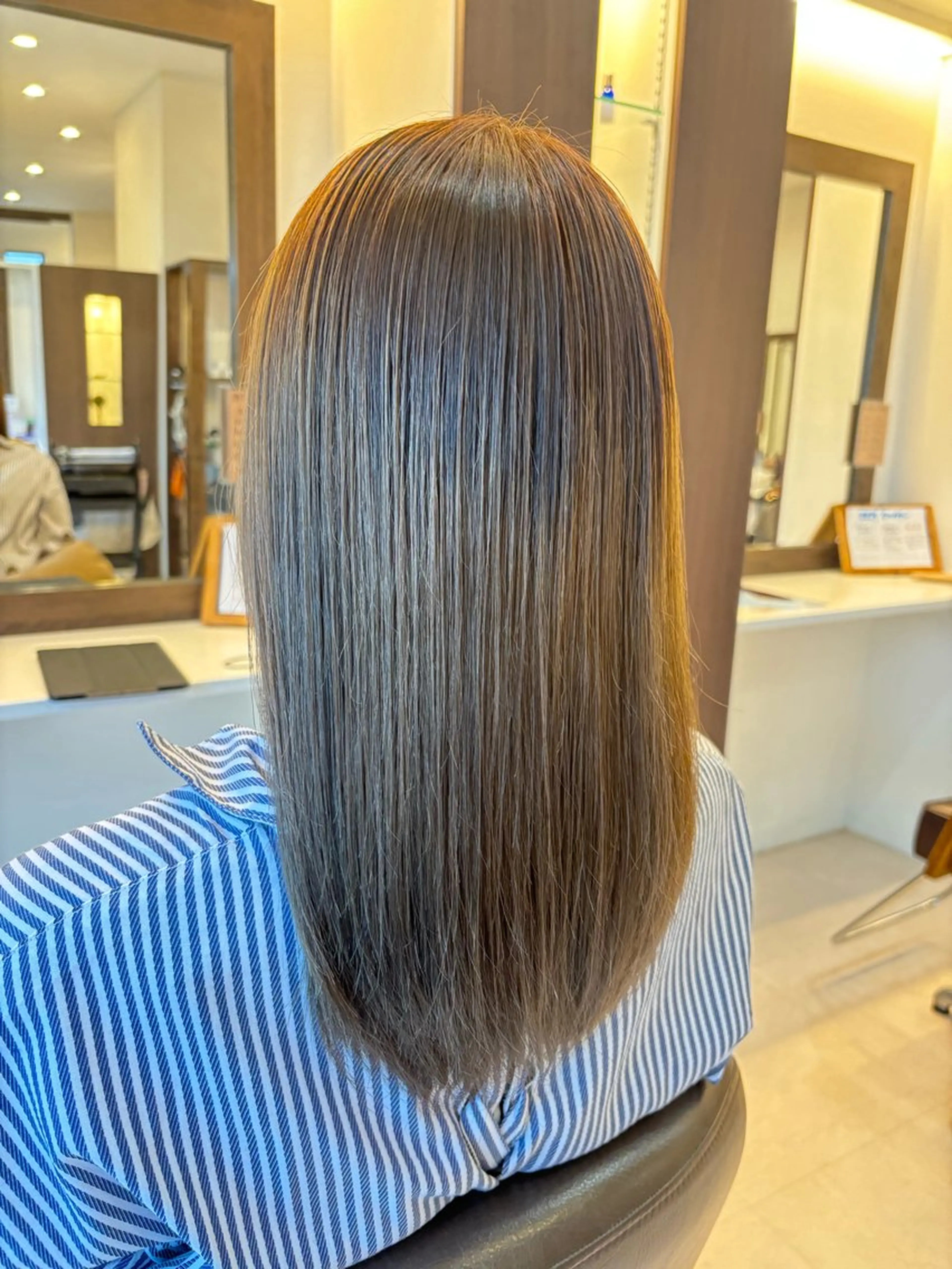 カラー ヘアカラー 山本 詩織のヘアスタイル