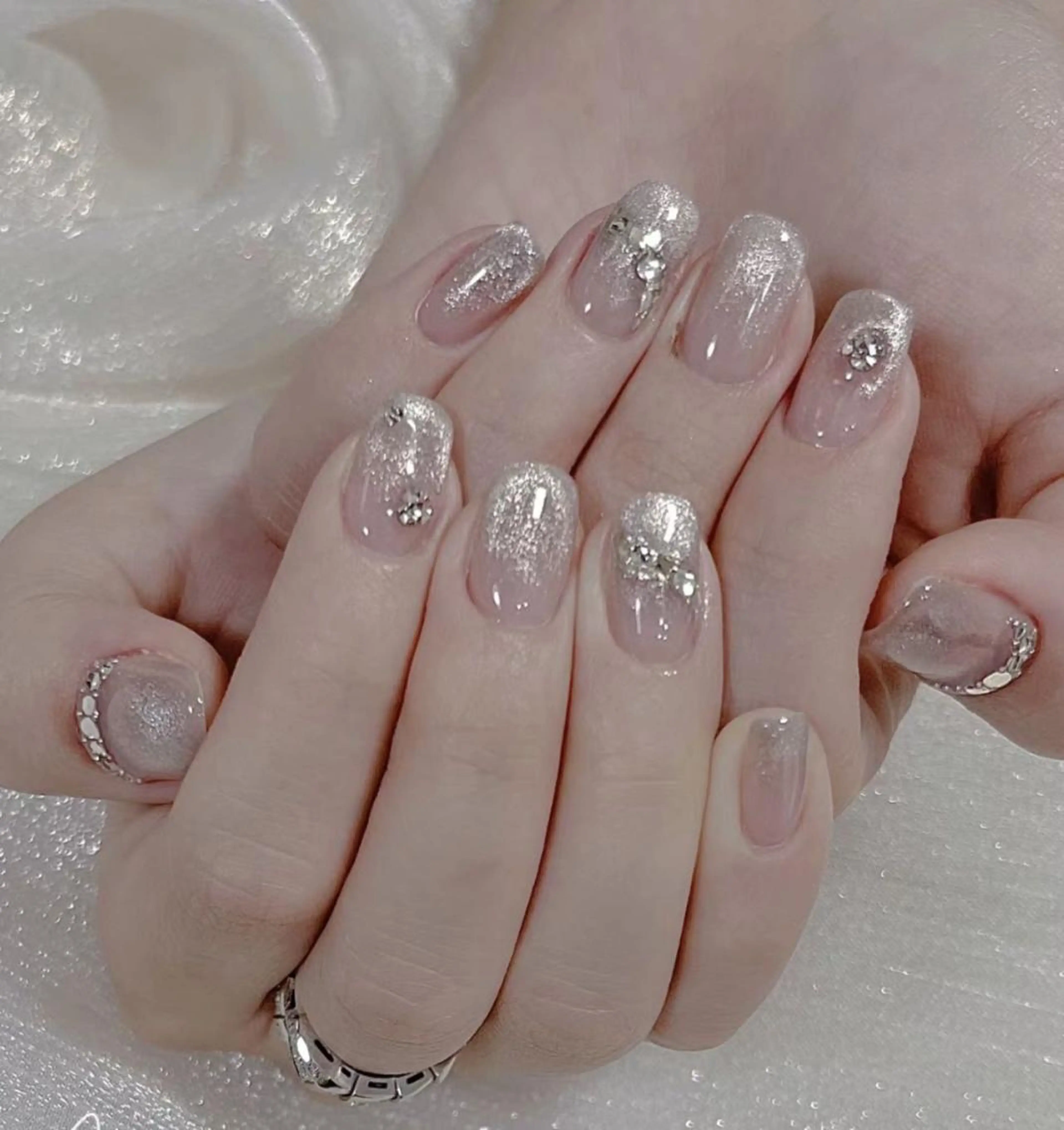 ネイル Queens ゲンのネイルデザイン