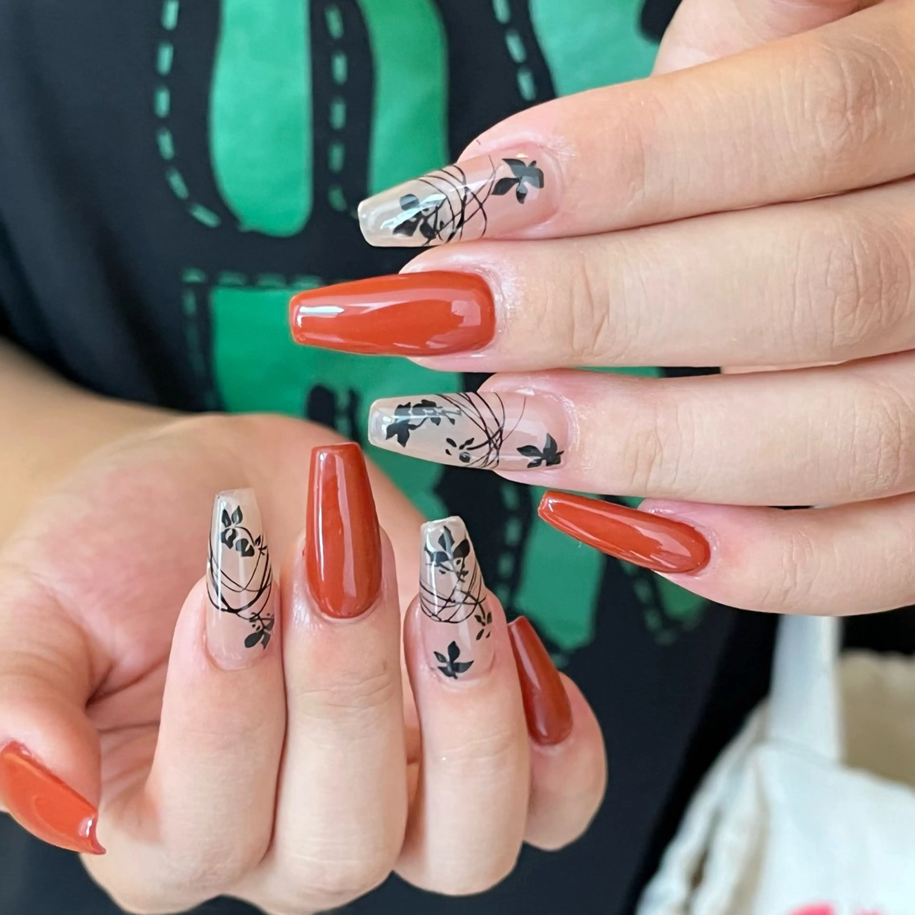 满足コ一ス アート4本(持ち込みアート4本まで可、キャラクター不可)の写真