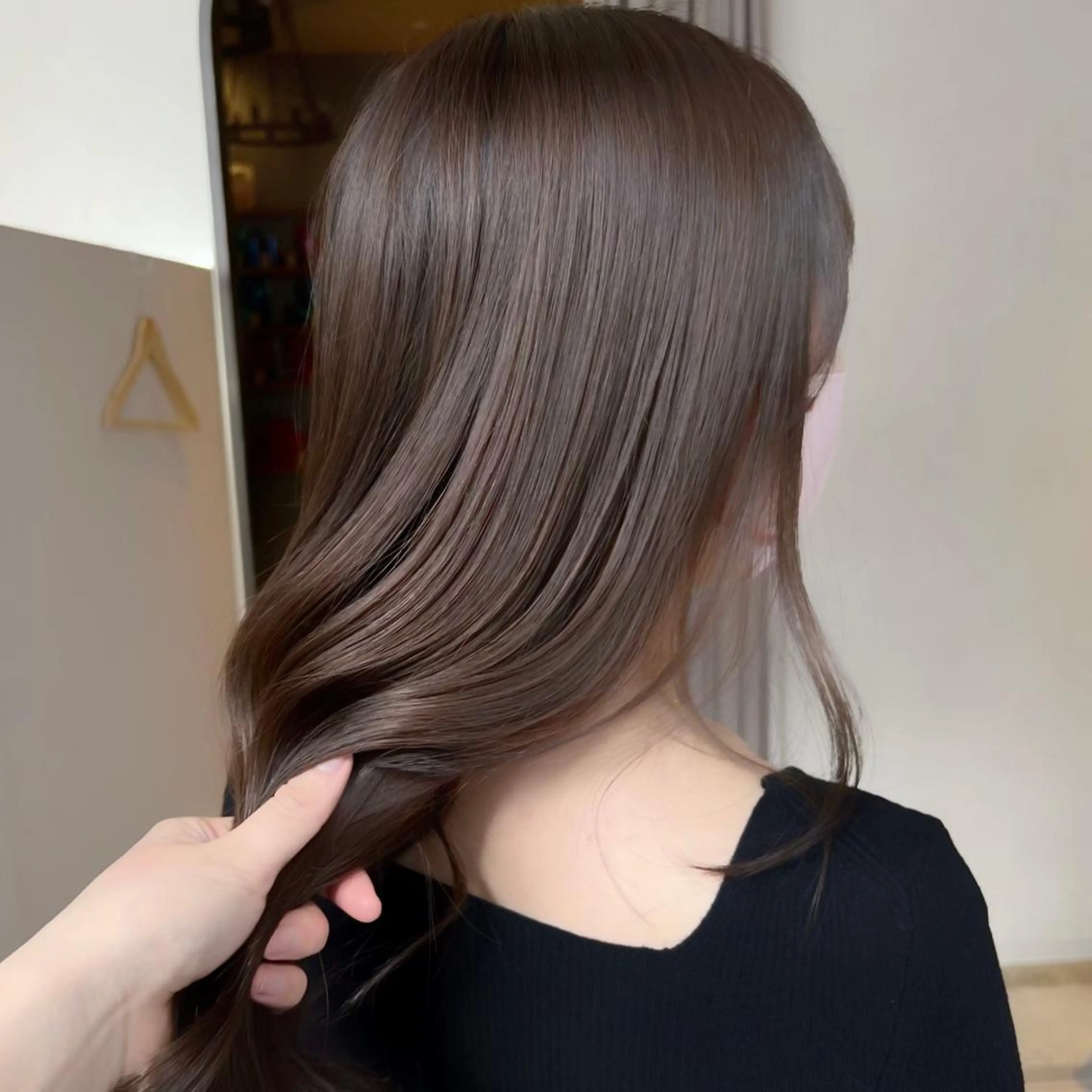 カラー 椋 愛穂のヘアスタイル