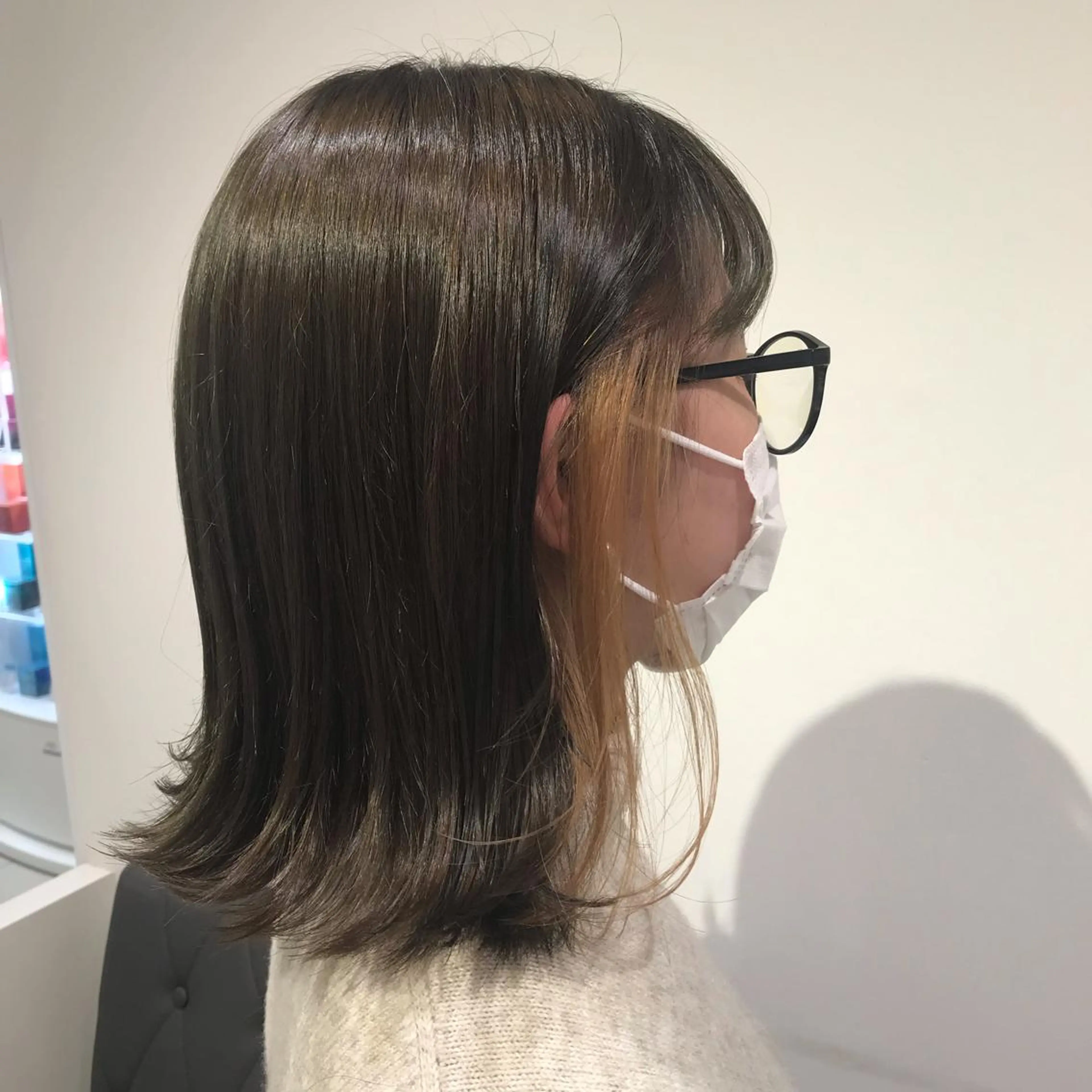 ミディアム カラー ベージュカラー イヤリングカラー オリーブベージュ ヘアカラー トリートメント 【暖色カラー特化】 中山由梨のヘアスタイル