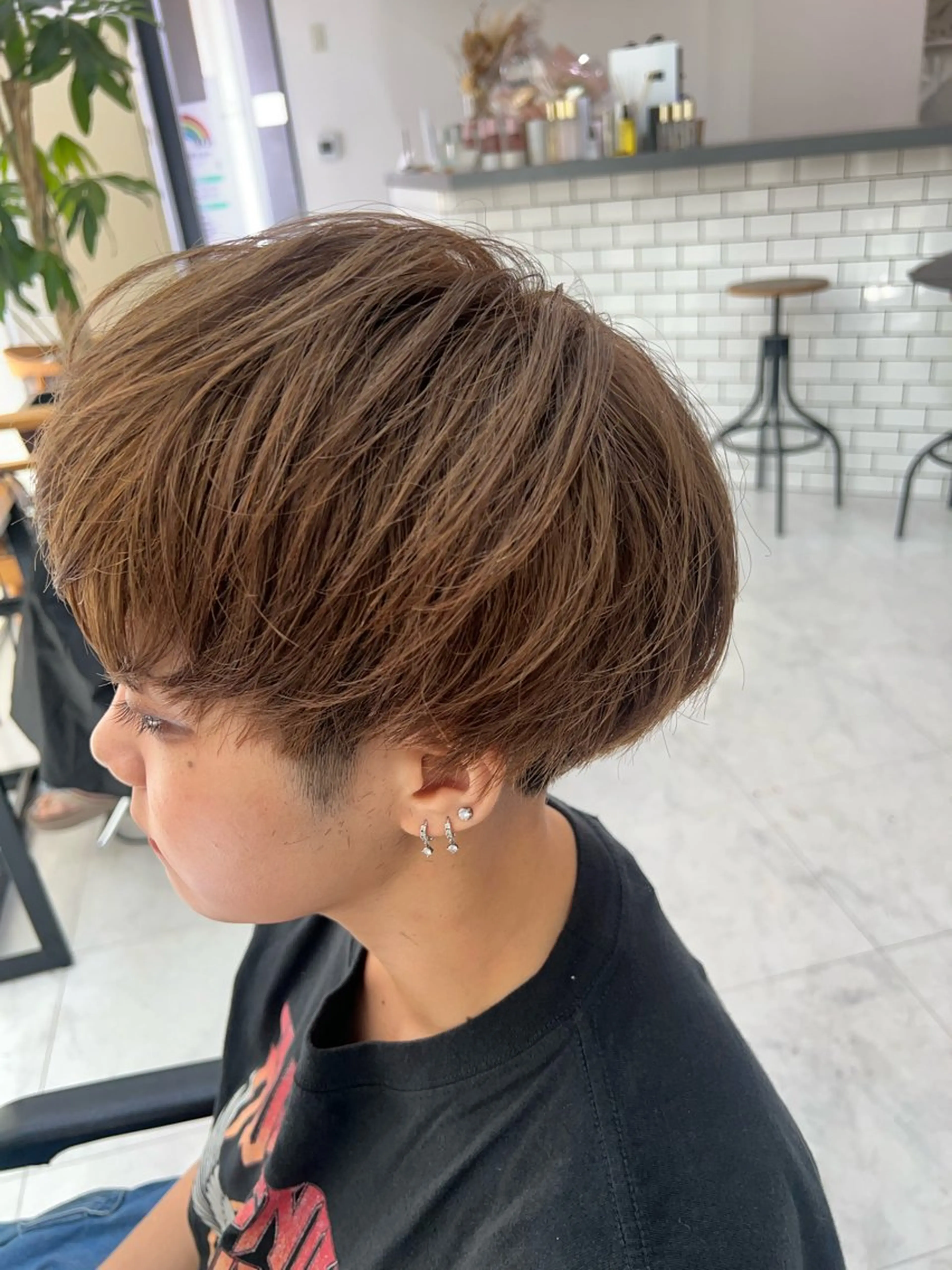 メンズ ダブルカラー寒色系 ボリューム改善ハヤトのヘアスタイル