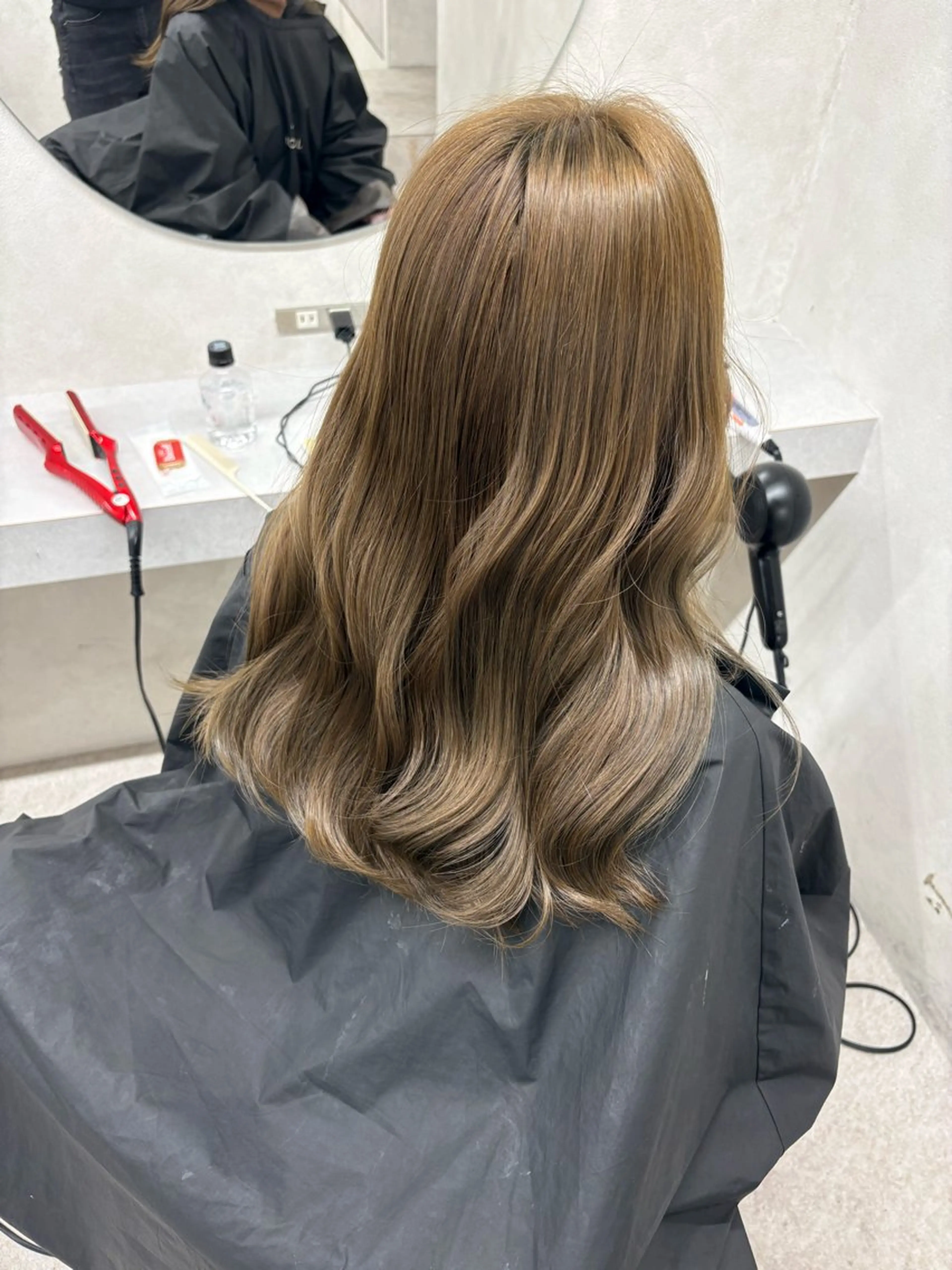 カラー ベージュカラー ブリーチ ダブルカラー ブリーチなしカラー オリーブベージュ ヘアカラー モテカラー🫧💕 RIOのヘアスタイル