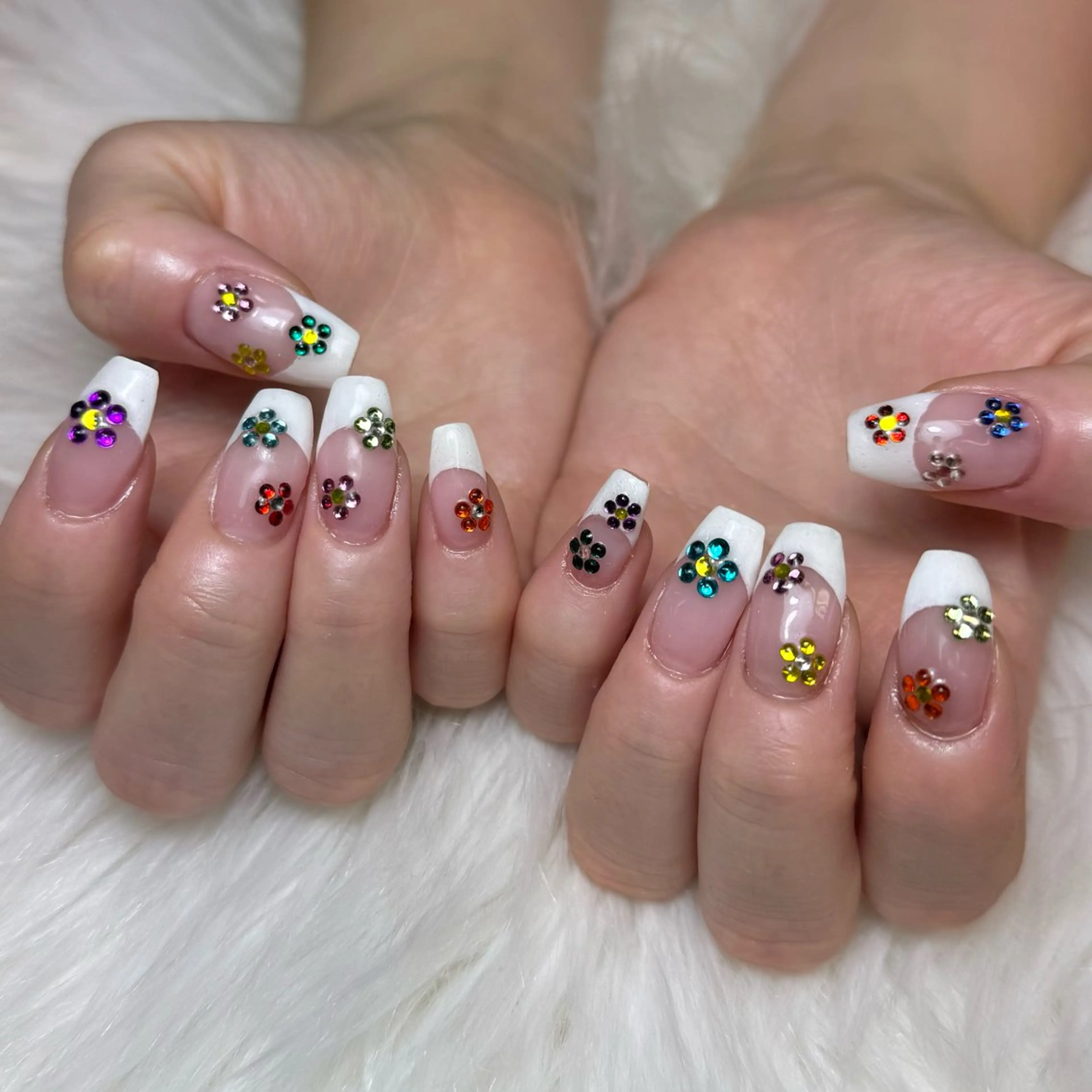 ネイル フラワーネイル フレンチネイル Nail Space BELIER所属・-belier- reinaのネイルデザイン