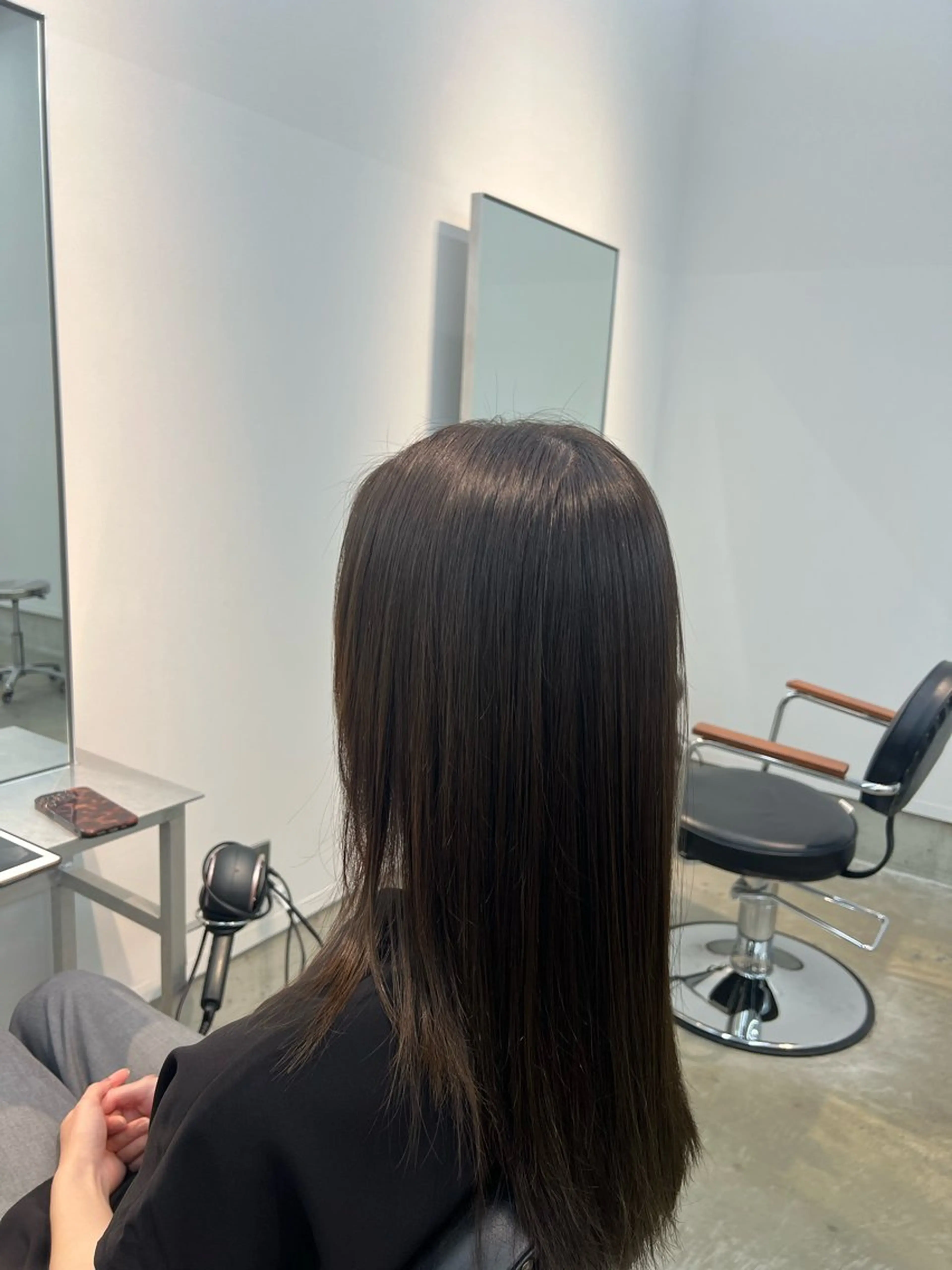 ロング ヘアカラー トリートメント Yuito/カラー/ ブリーチ/ストレートのヘアスタイル