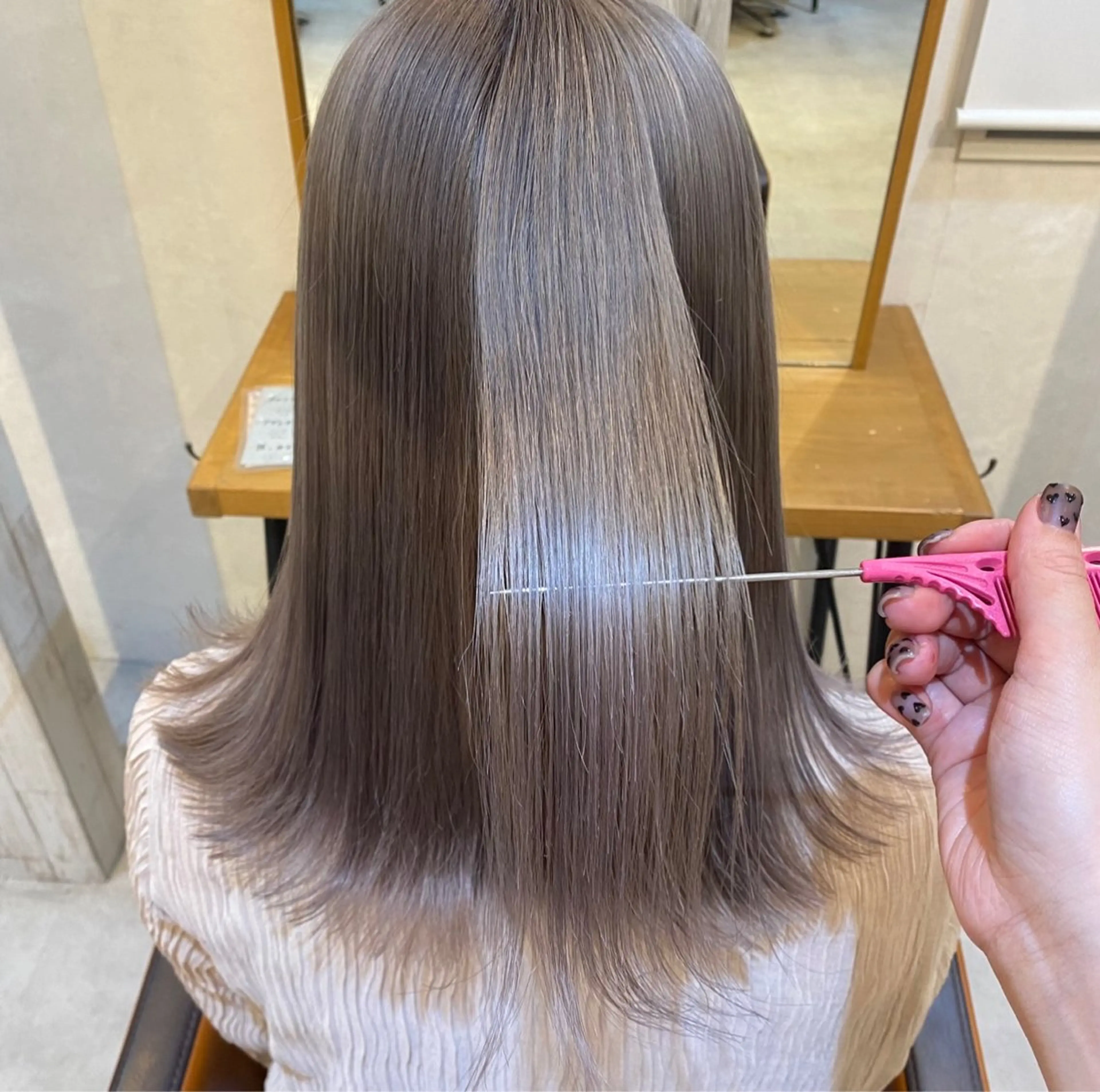 ミディアム カット ヘアカラー トリートメント Zina 梅田店 レイヤー/Miyuのヘアスタイル